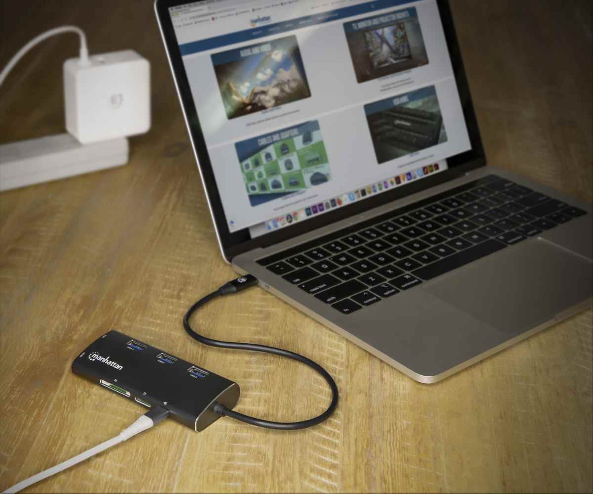 Manhattan Superspeed USB-C-Hubi, 6 porttia, kortinlukijat