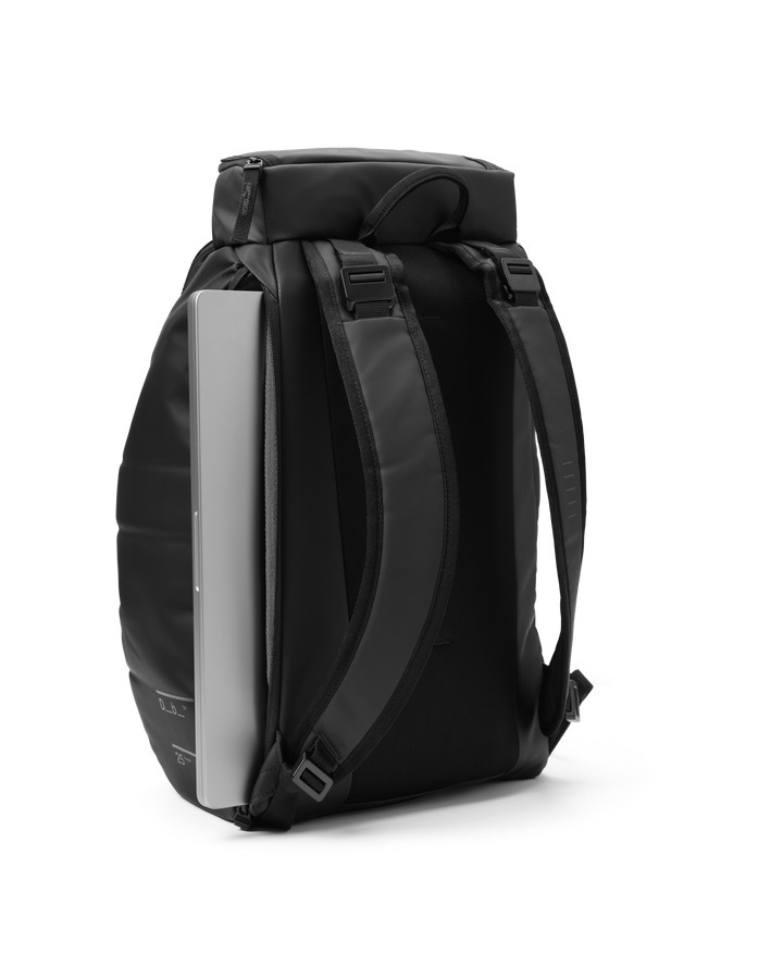 Db Hugger Backpack 25L -reppu, black out