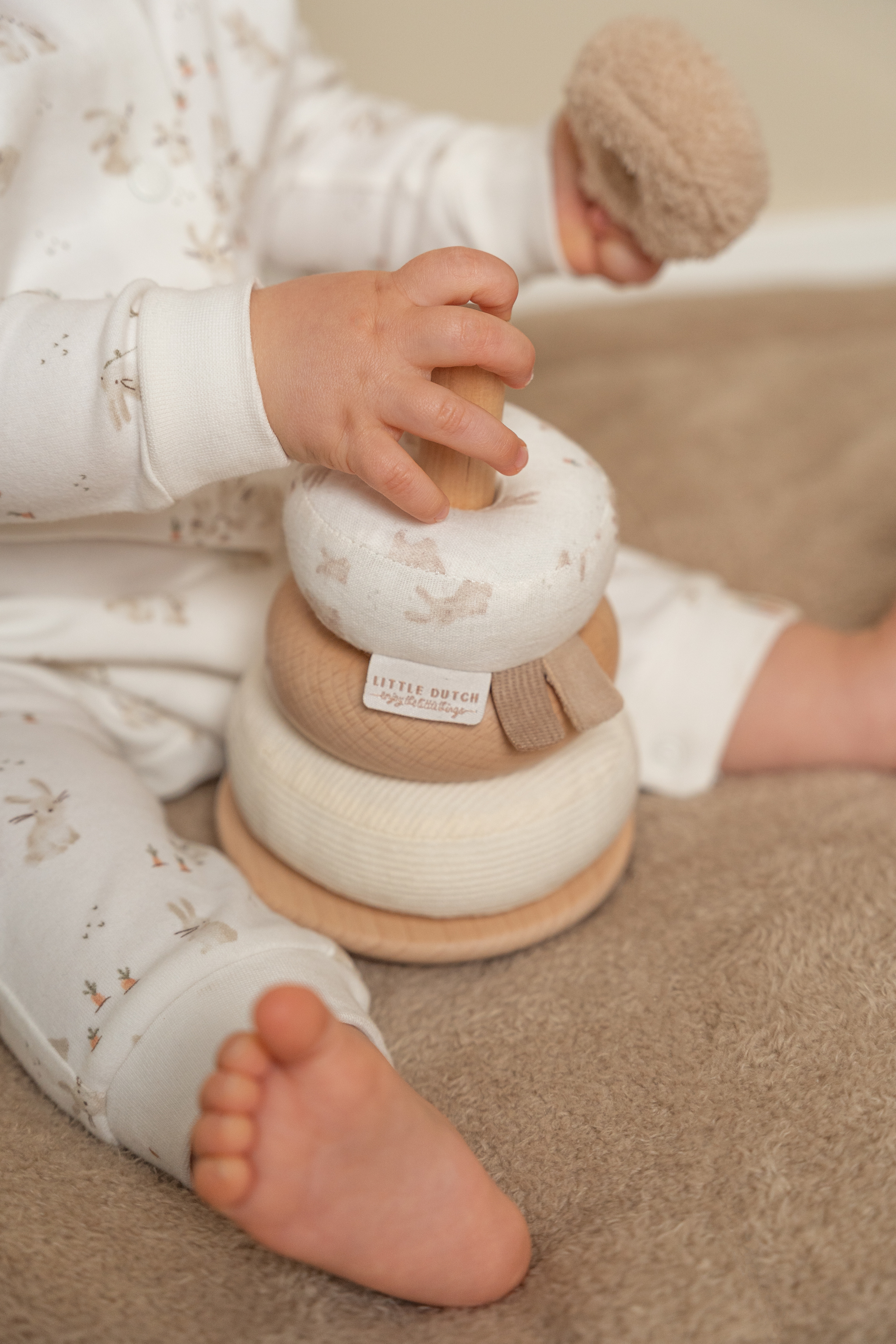 Little Dutch Baby Bunny - pinottava torni