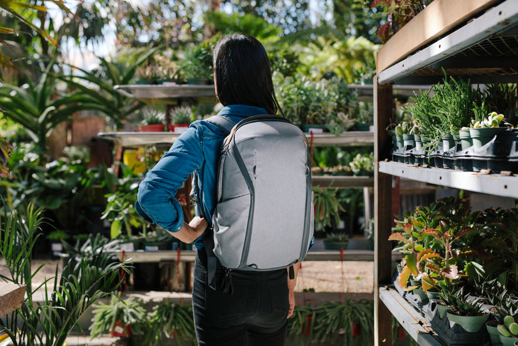 Peak Design Everyday Backpack Zip 20L -päiväreppu, tuhka