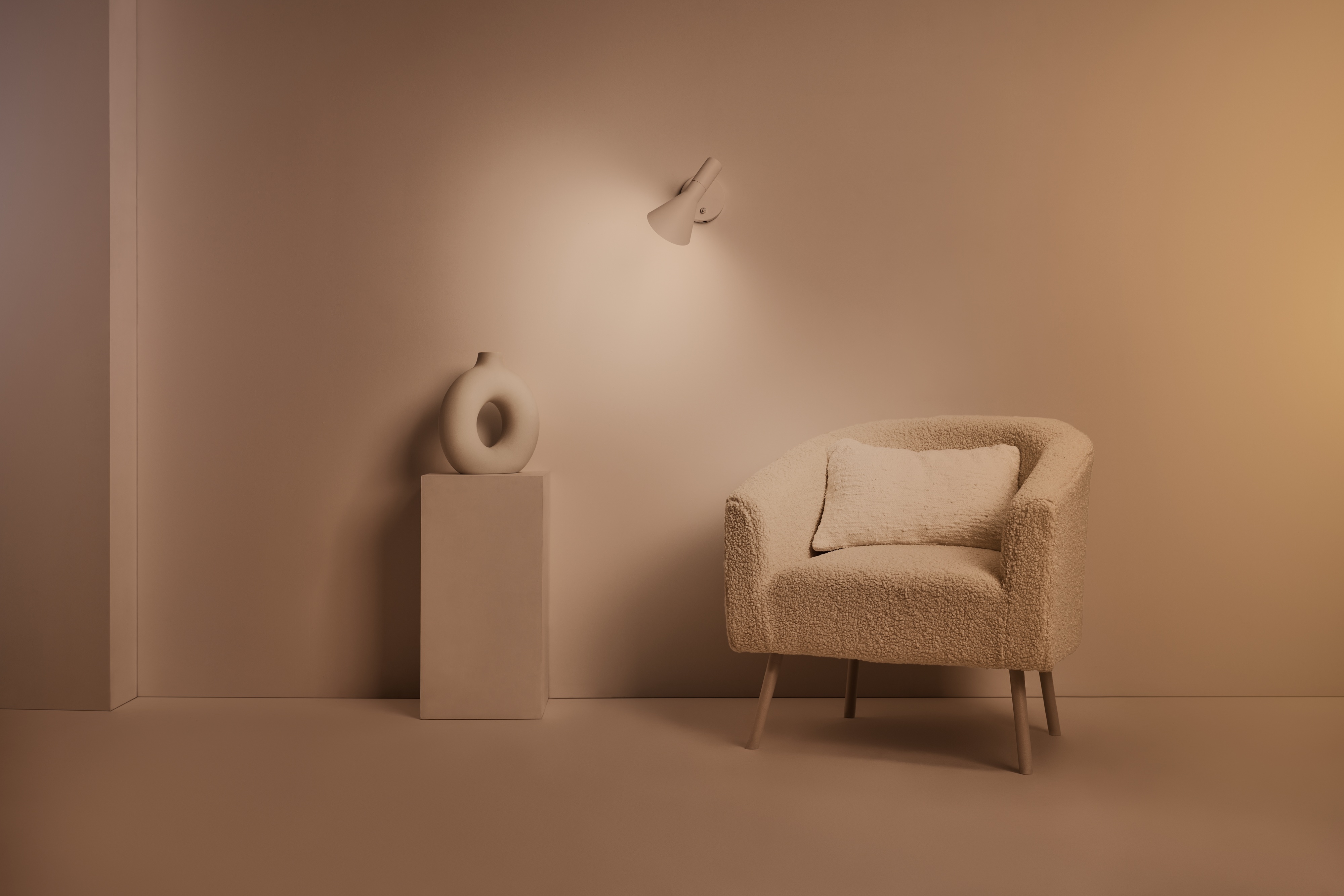 WiZ älylamppu, E14, tunable white - valkoisen valon sävyt, Wi-Fi, 2700-6500 K, 470 lm