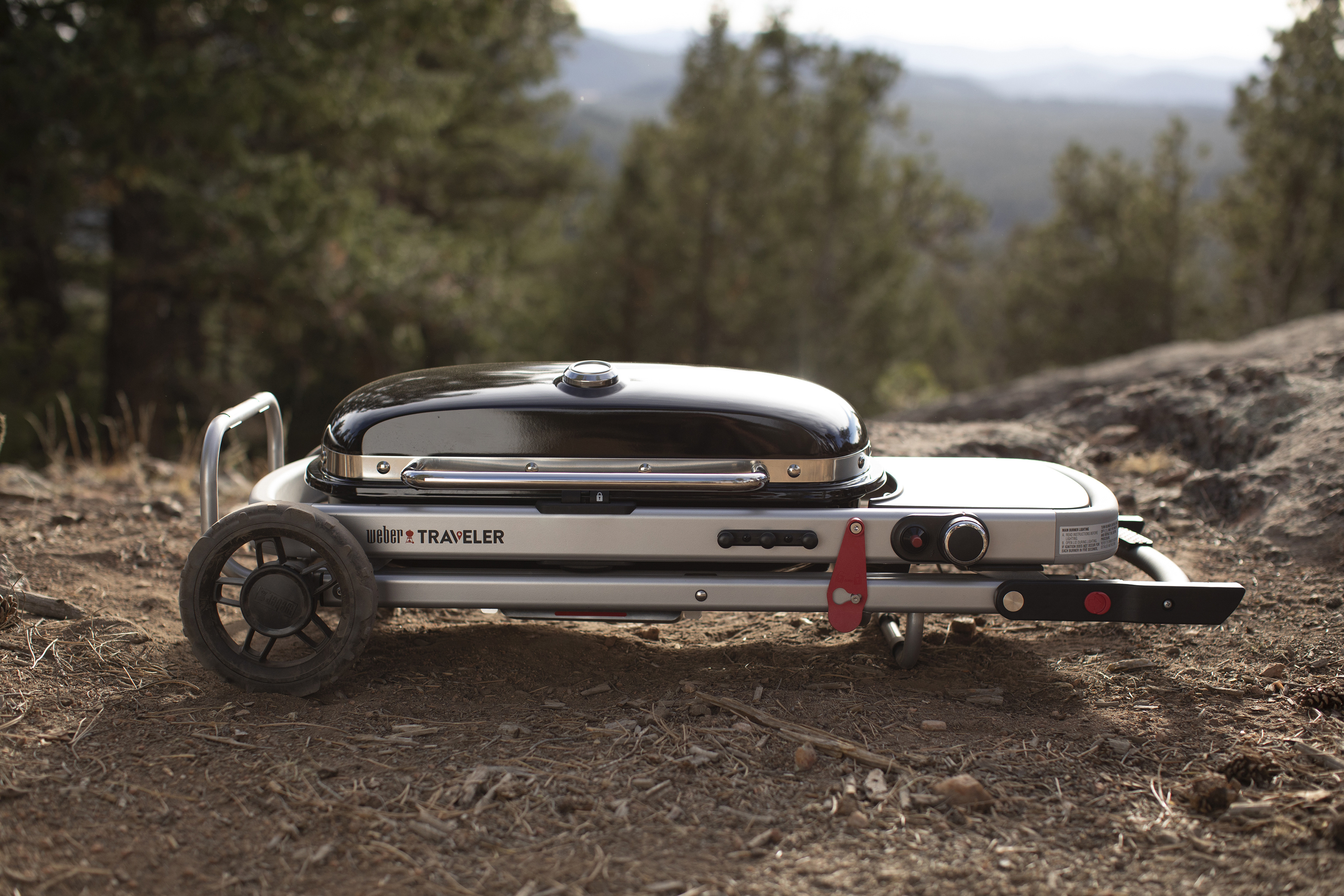 Weber Traveler -kaasugrilli