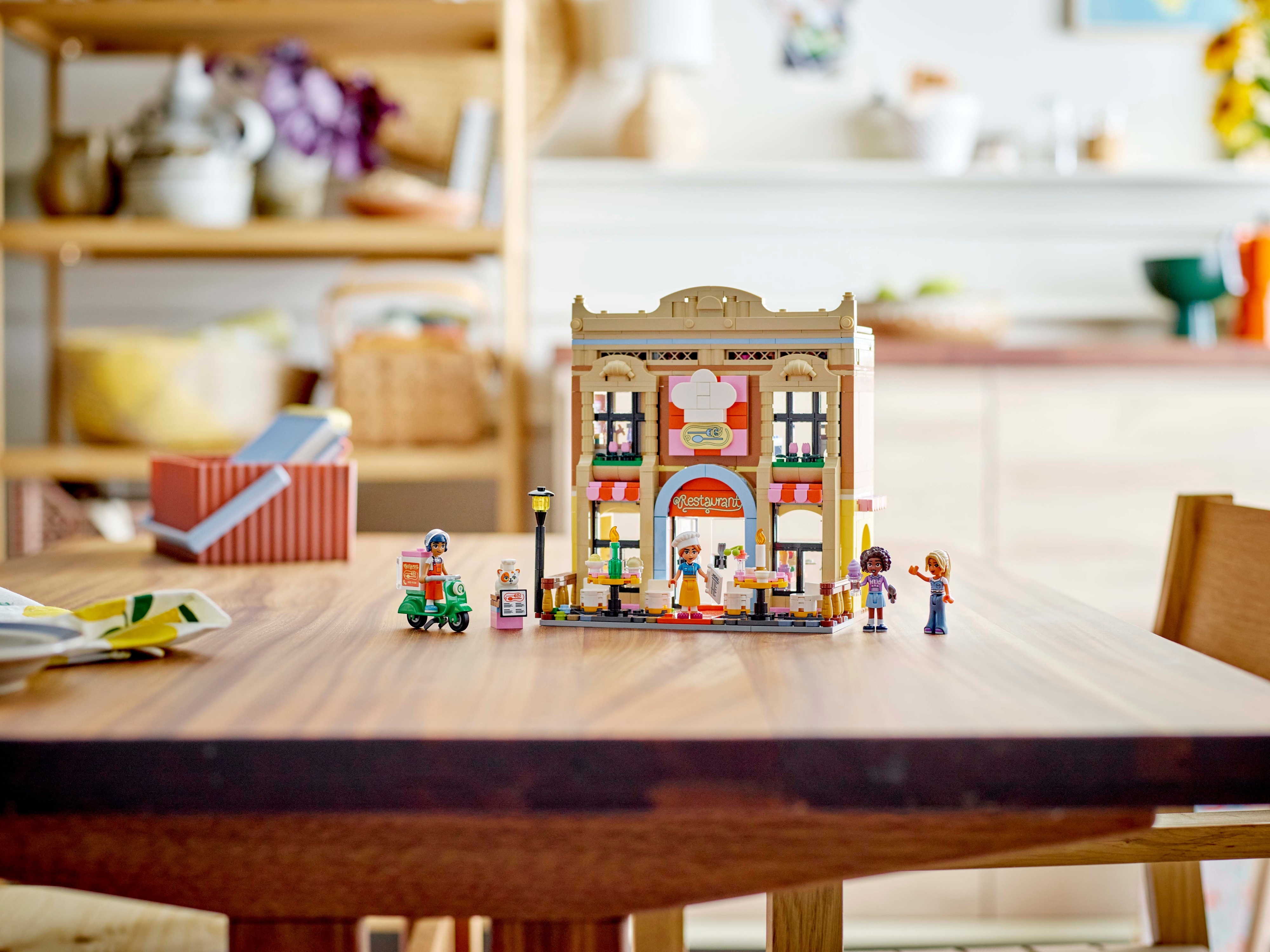 LEGO Friends 42655 – Ravintola-alan oppilaitos