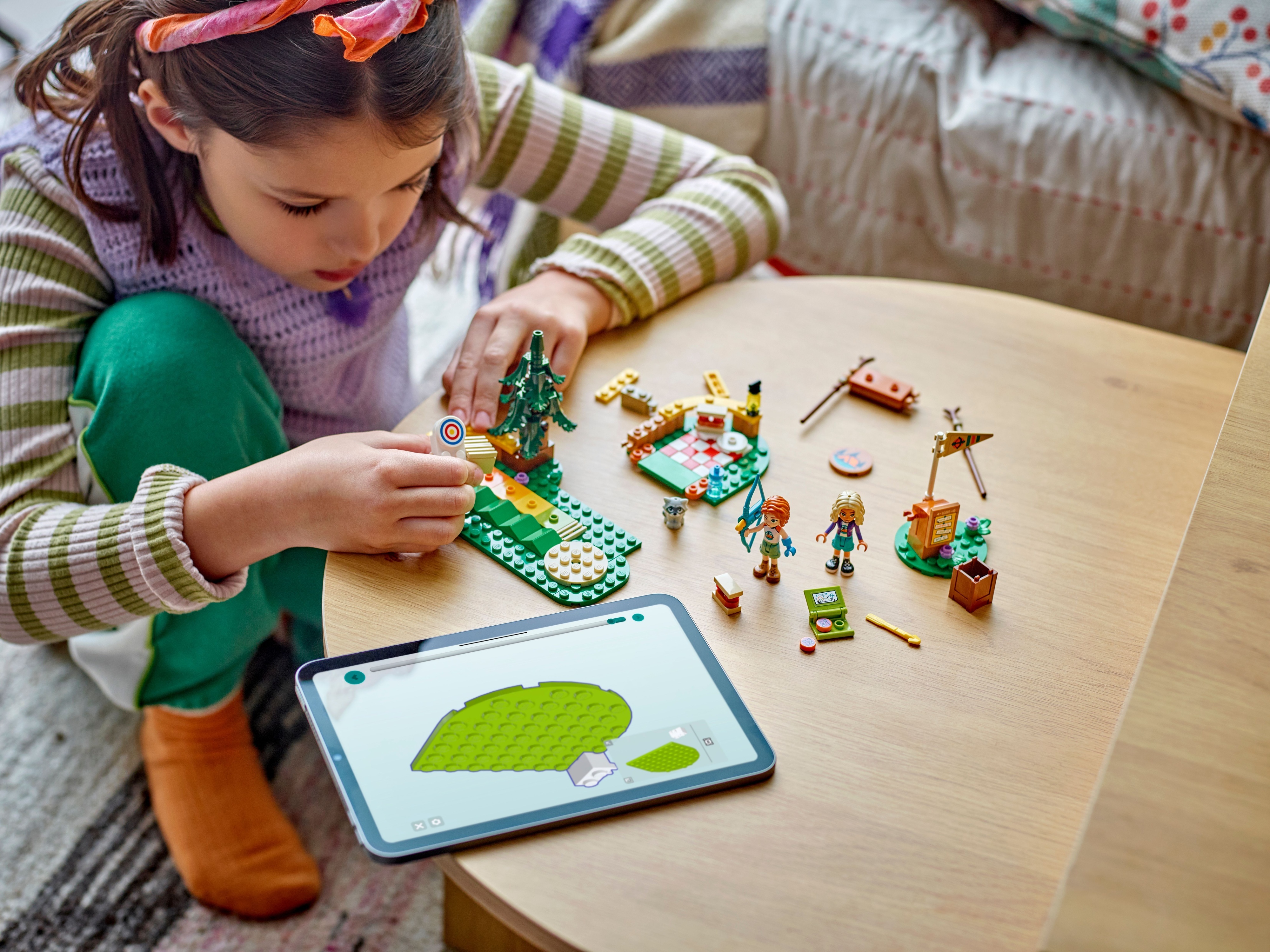 LEGO Friends 42622  - Seikkailuleirin jousiammuntarata