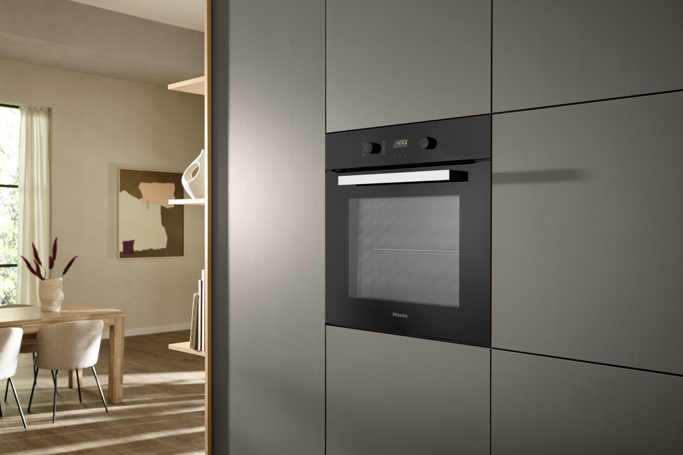Miele H 2455 B erillisuuni, musta
