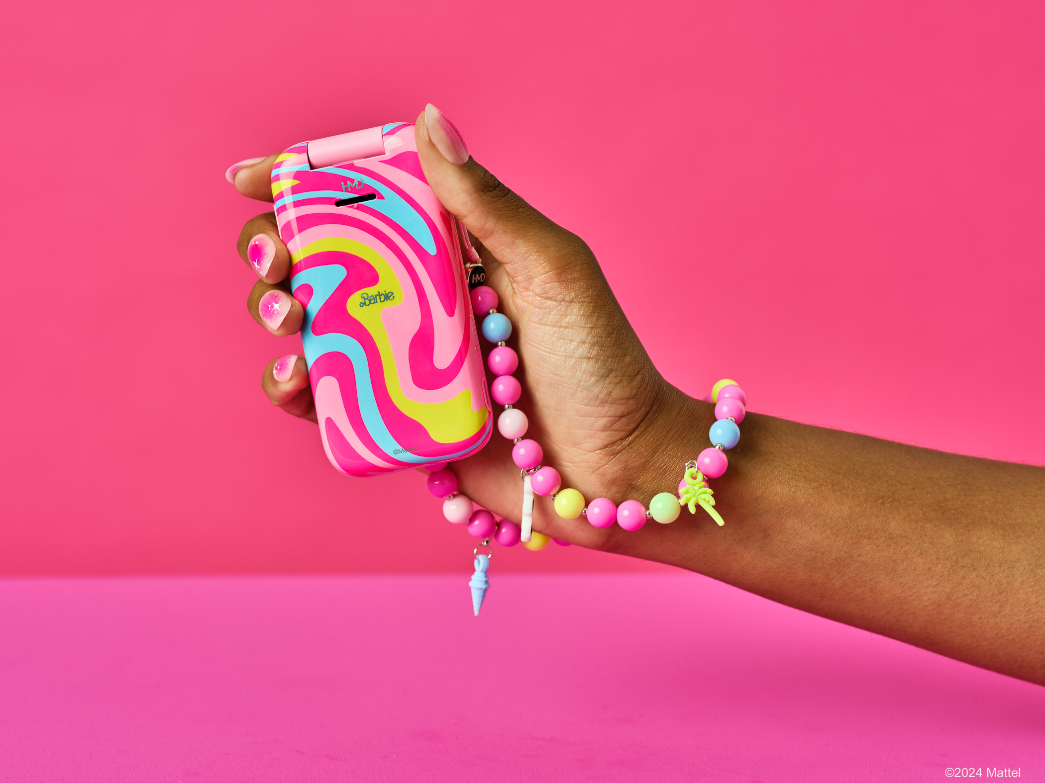 HMD Barbie Phone -peruspuhelin Dual-SIM, pinkki