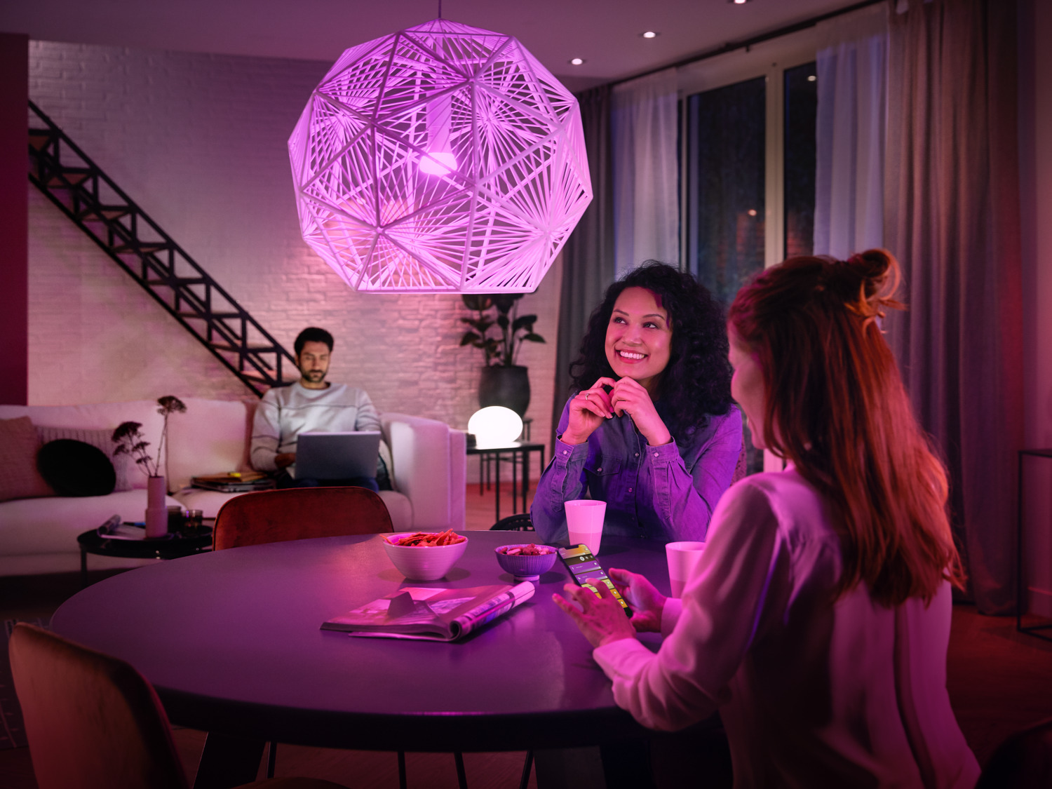 Philips Hue Starter kit -pakkaus, White and Color ambiance, E27
