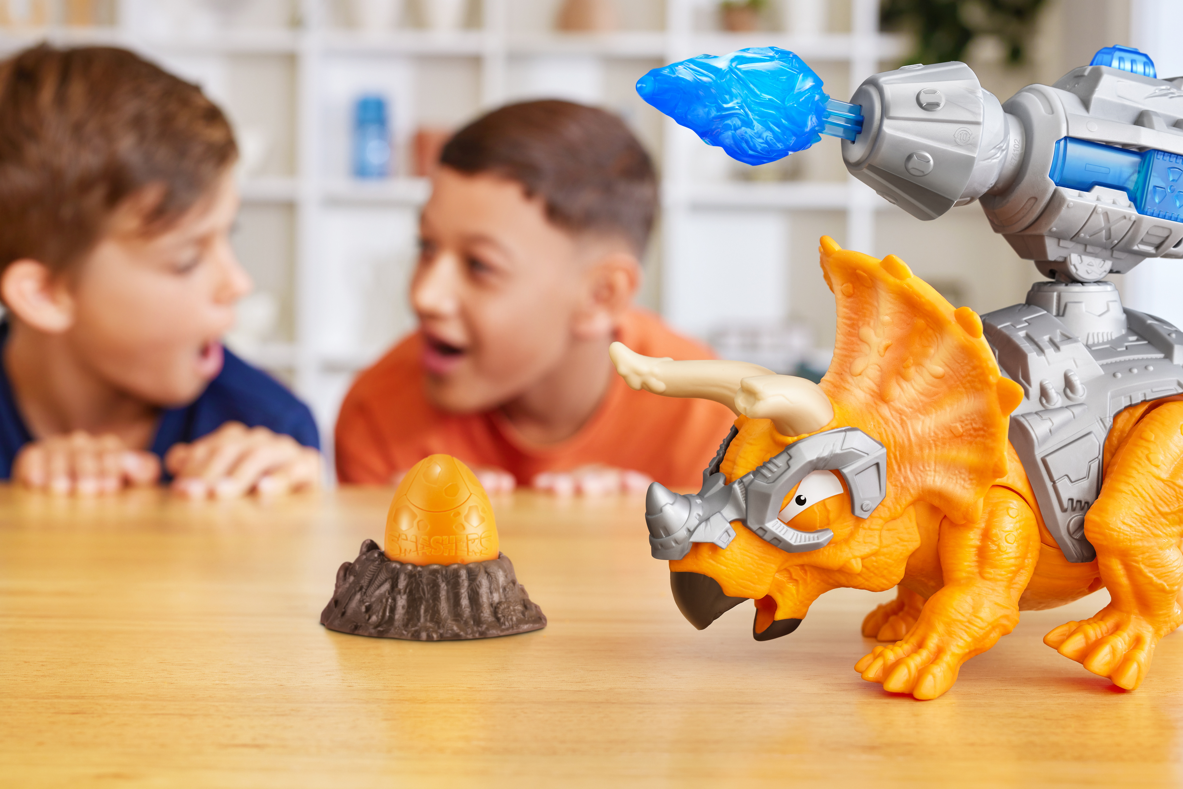 Smashers Jurassic Mega Light-Up Dino S1 - yllätysmuna