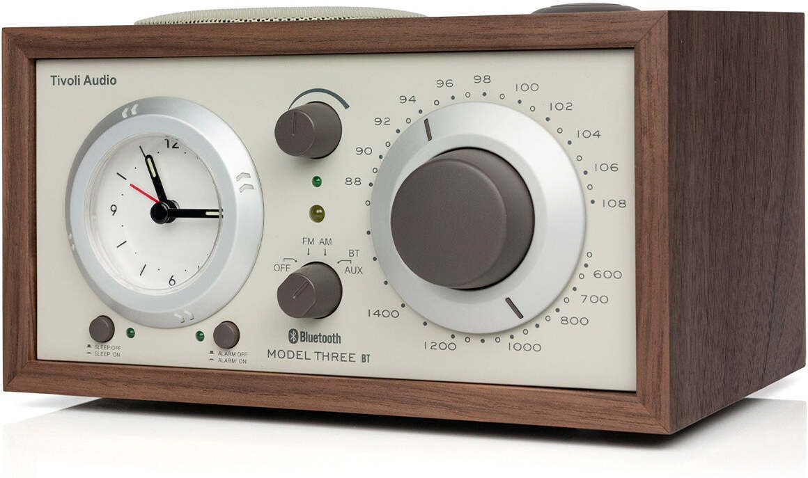 Tivoli Audio Model Three BT kelloradio, pähkinä