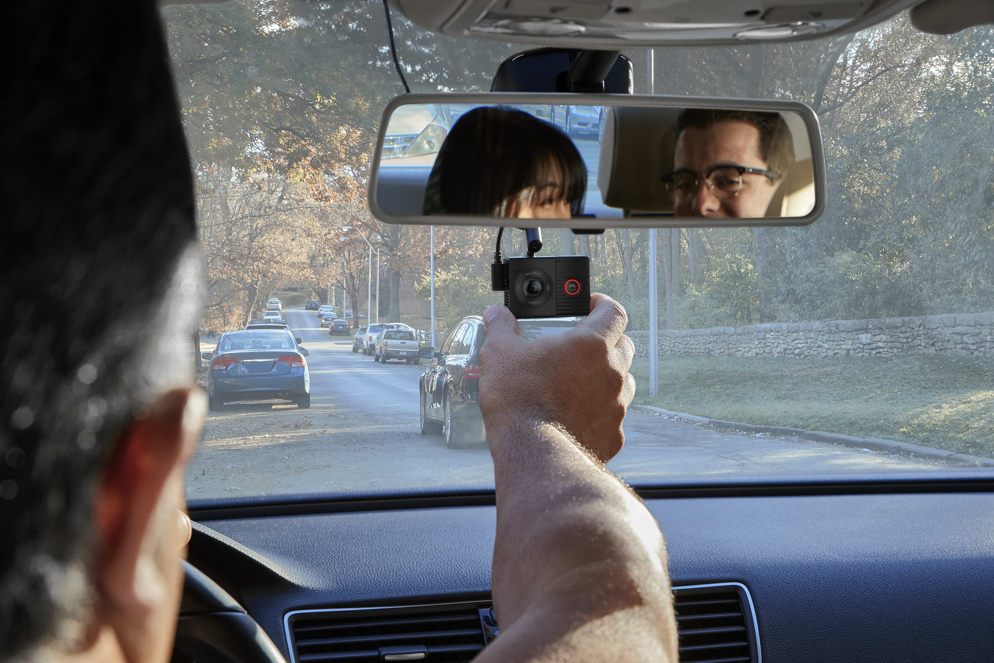 Garmin Dash Cam Tandem -autokamera