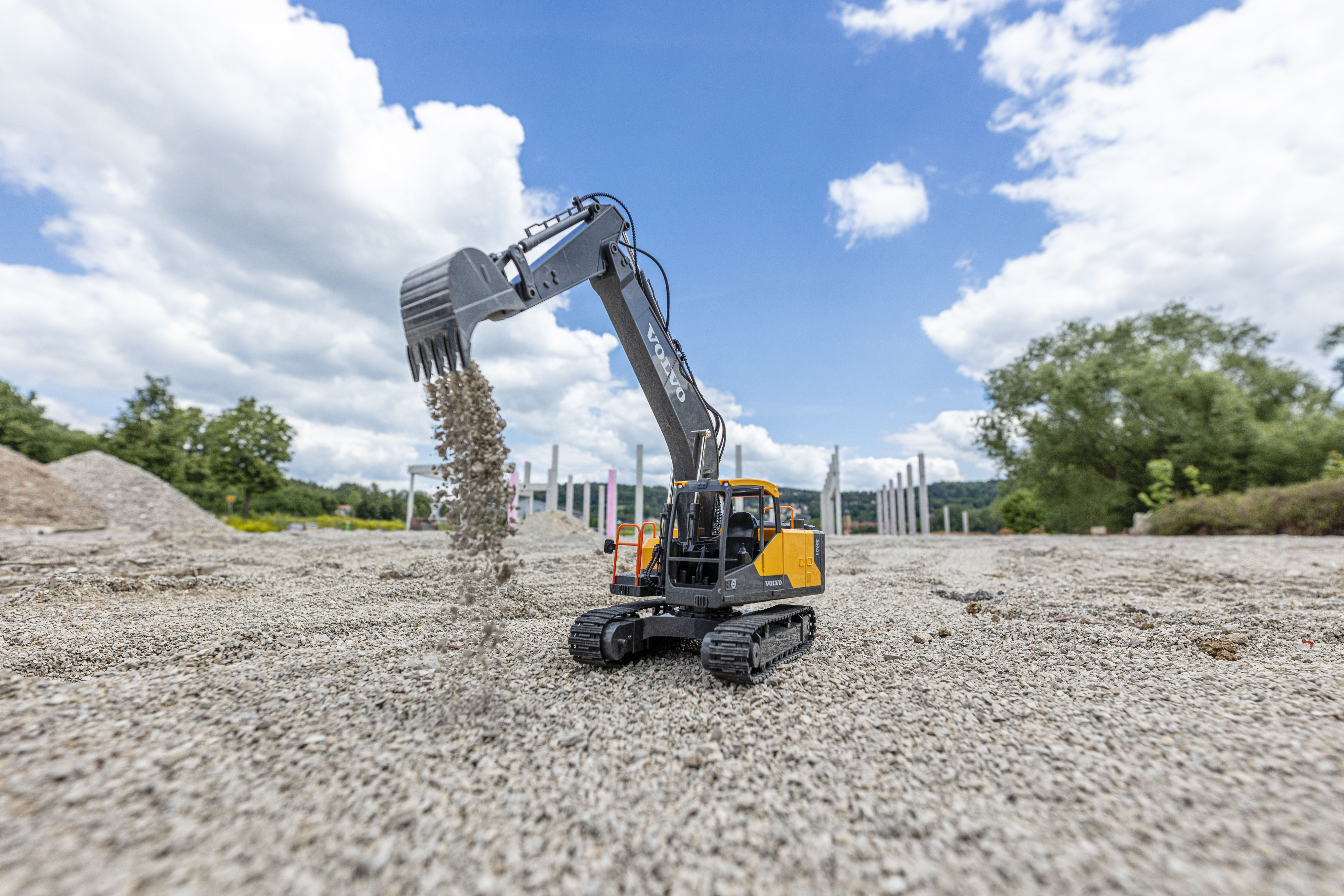 Carson Excavator Volvo -kauko-ohjattava kaivinkone