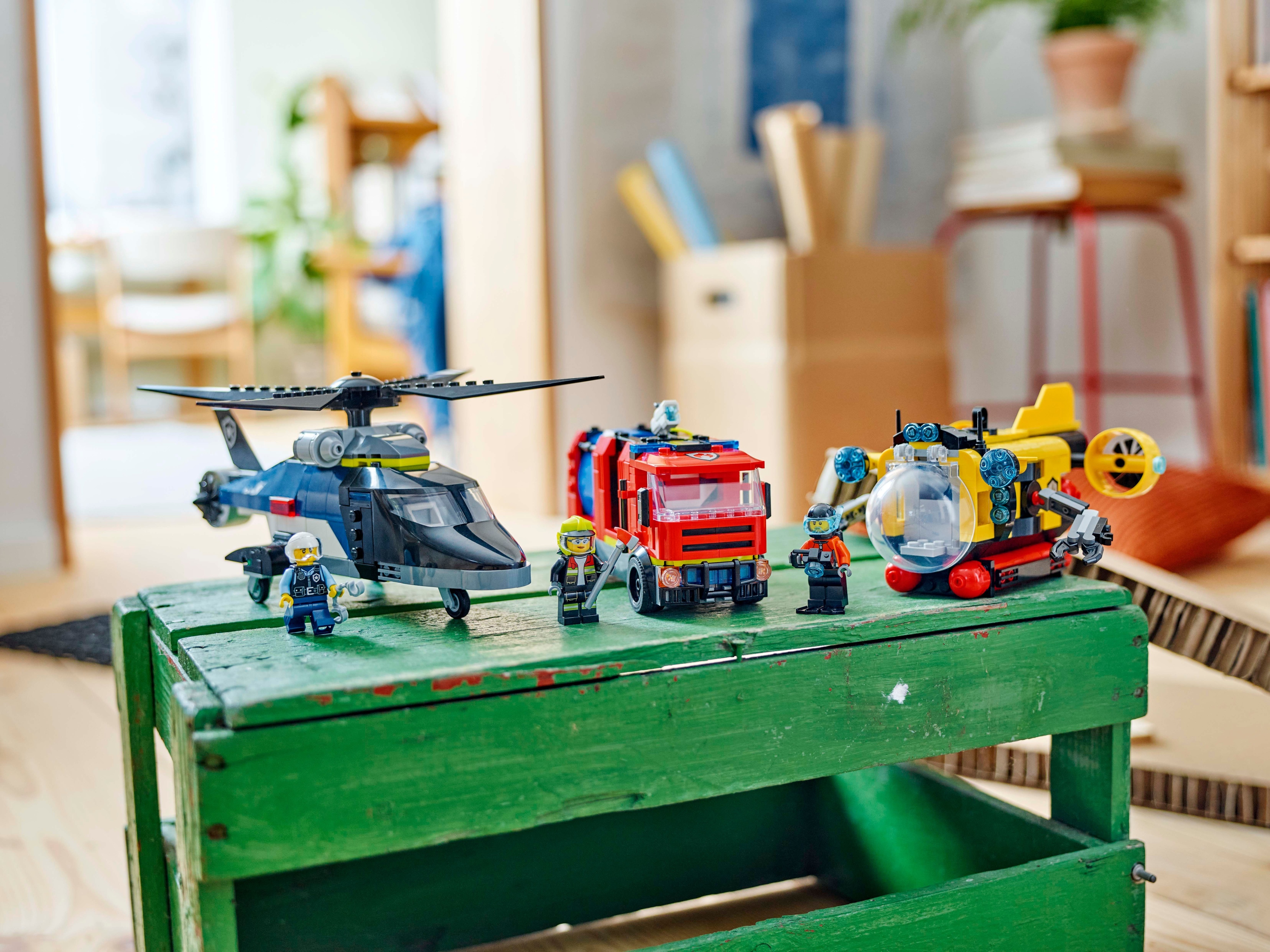 LEGO City 60462 – Helikopteri, paloauto ja sukellusvene yhdessä