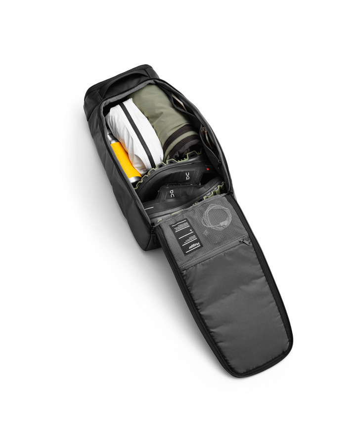 Db Hugger Backpack 25L -reppu, black out