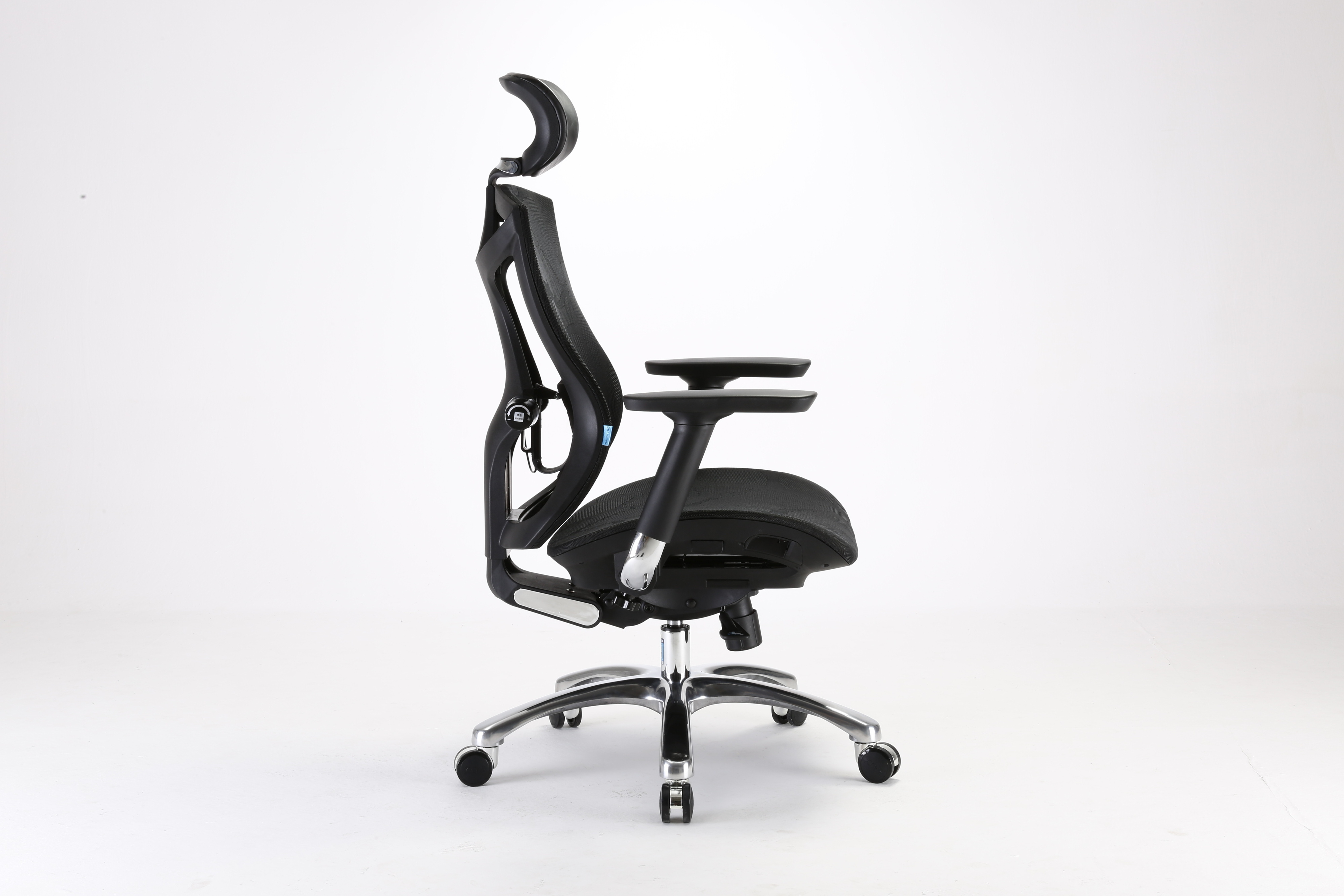 Sihoo V1 -ergonominen toimistotuoli, musta