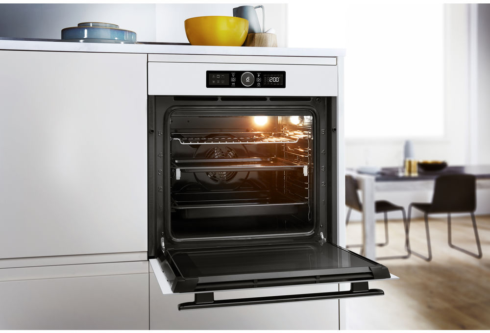 Whirlpool AKZ9 6220 WH erillisuuni, valkoinen