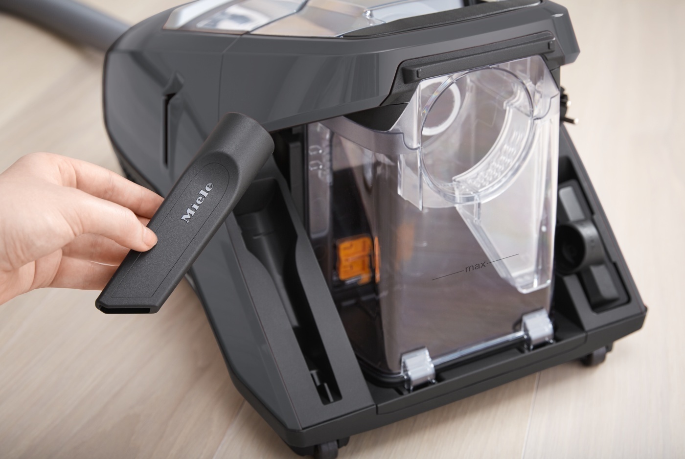 Miele Blizzard CX1 -pölypussiton pölynimuri