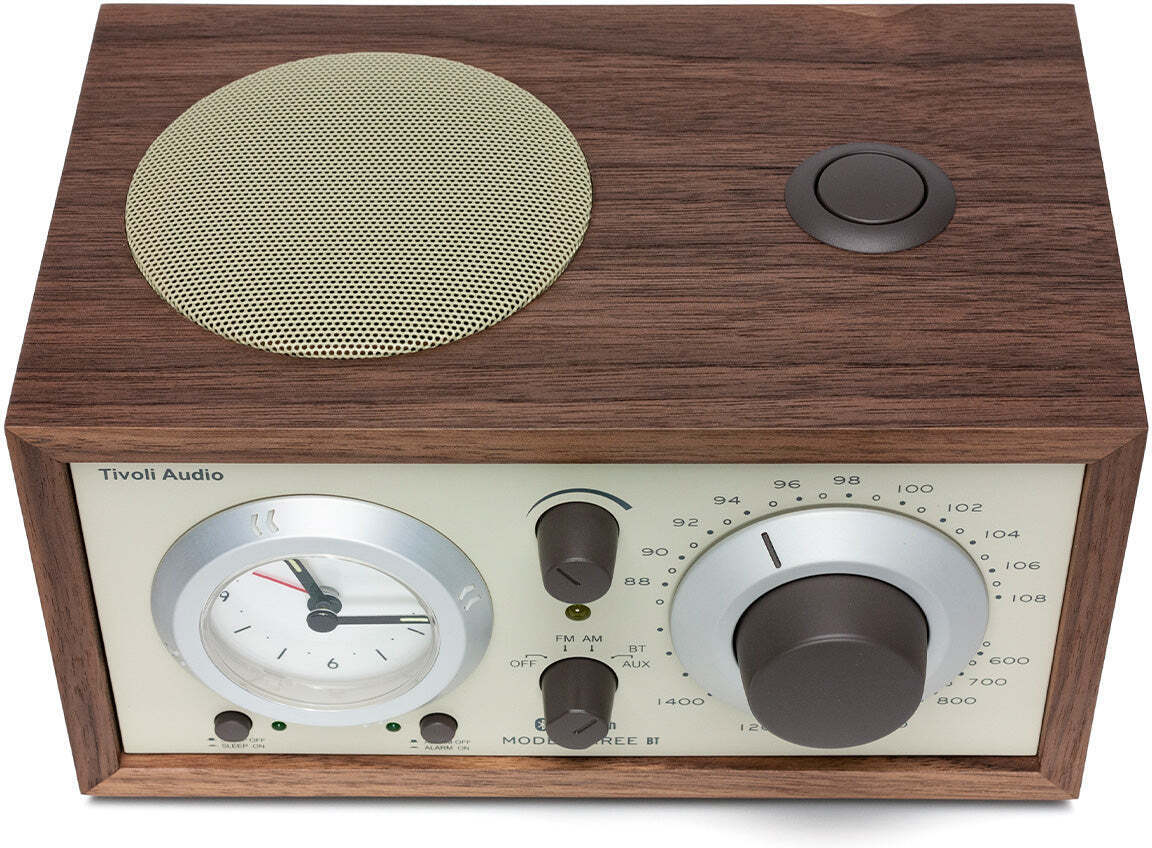 Tivoli Audio Model Three BT kelloradio, pähkinä