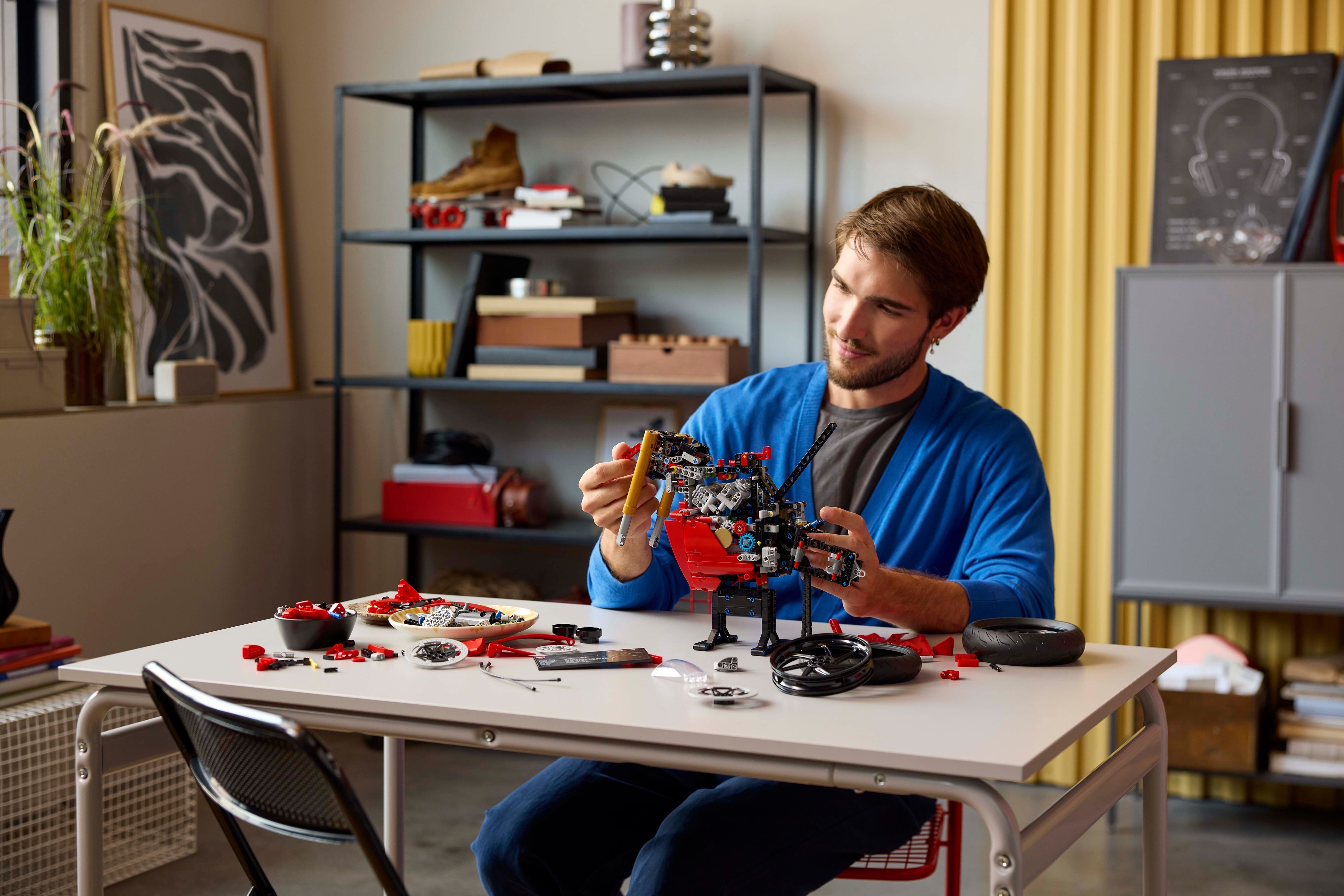 LEGO Technic 42202 – Ducati Panigale V4 S ‑moottoripyörä