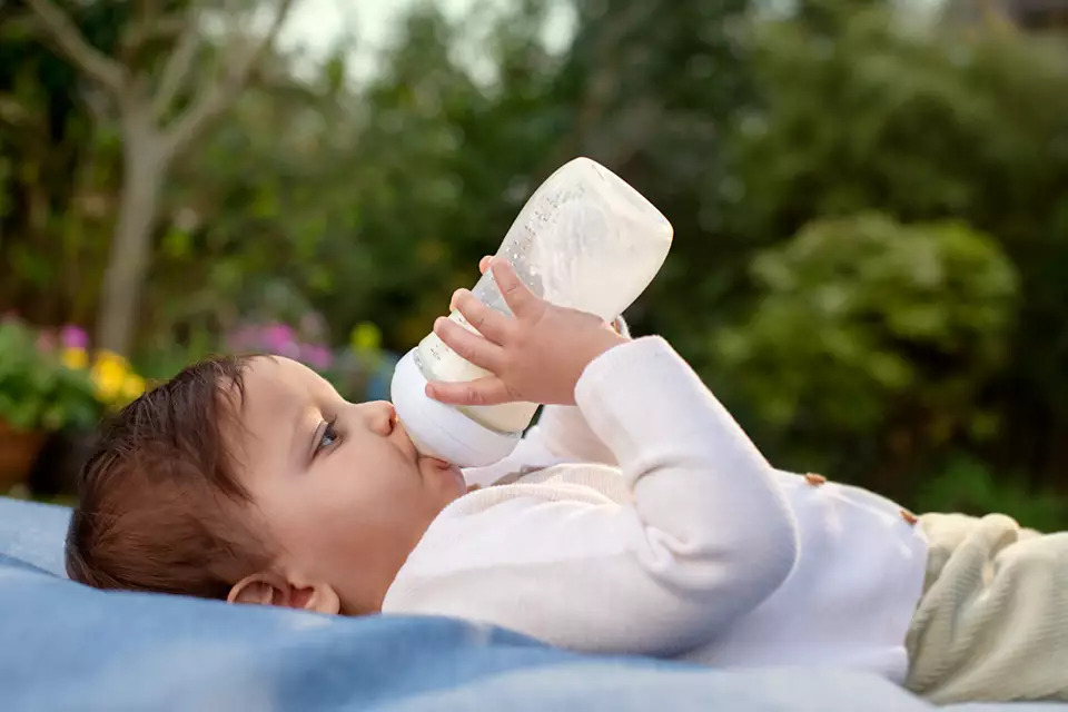 Philips Avent SCY903/01 Natural Response -tuttipullo, 260 ml