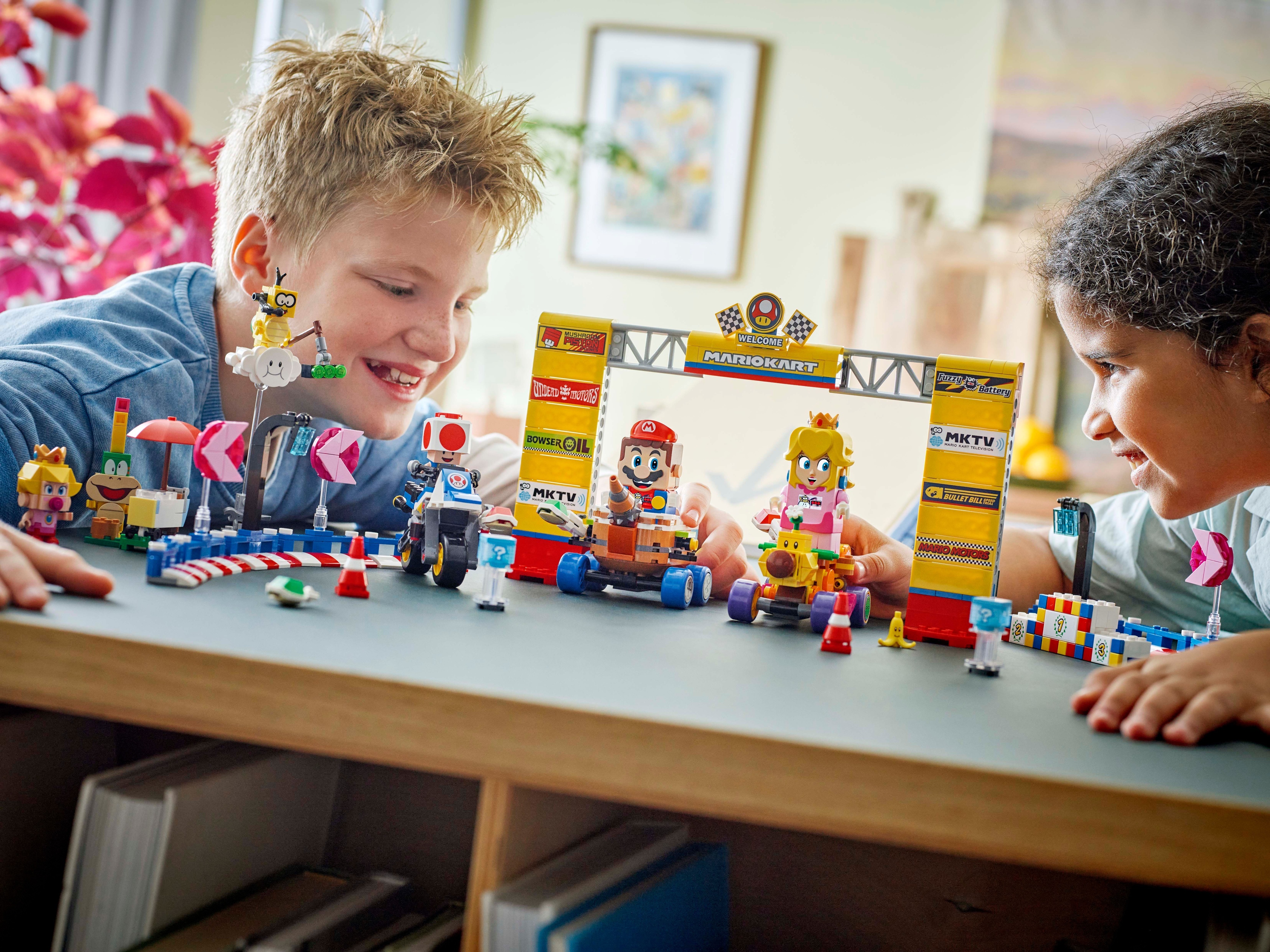 LEGO Super Mario 72036 – Mario Kart – Baby Peach ja Grand Prix ‑setti