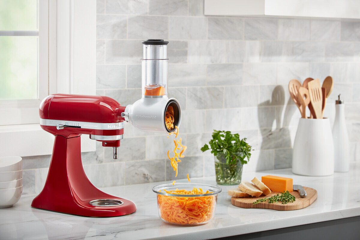 KitchenAid Fresh Prep 5KSMVSA -vihannesleikkuri ja -raastin yleiskoneisiin