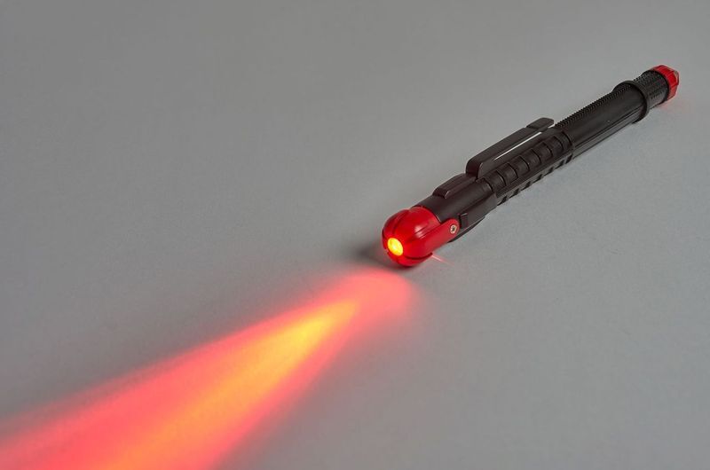 Spy X Spy Pen Toolkit - vakoilijan tarvikkeet
