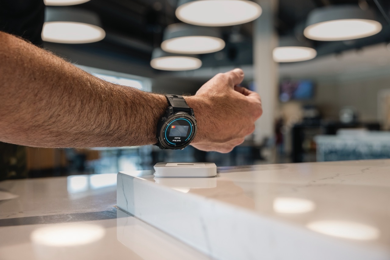 Garmin Fenix E -urheilukello, 47 mm, teräksenharmaa / musta