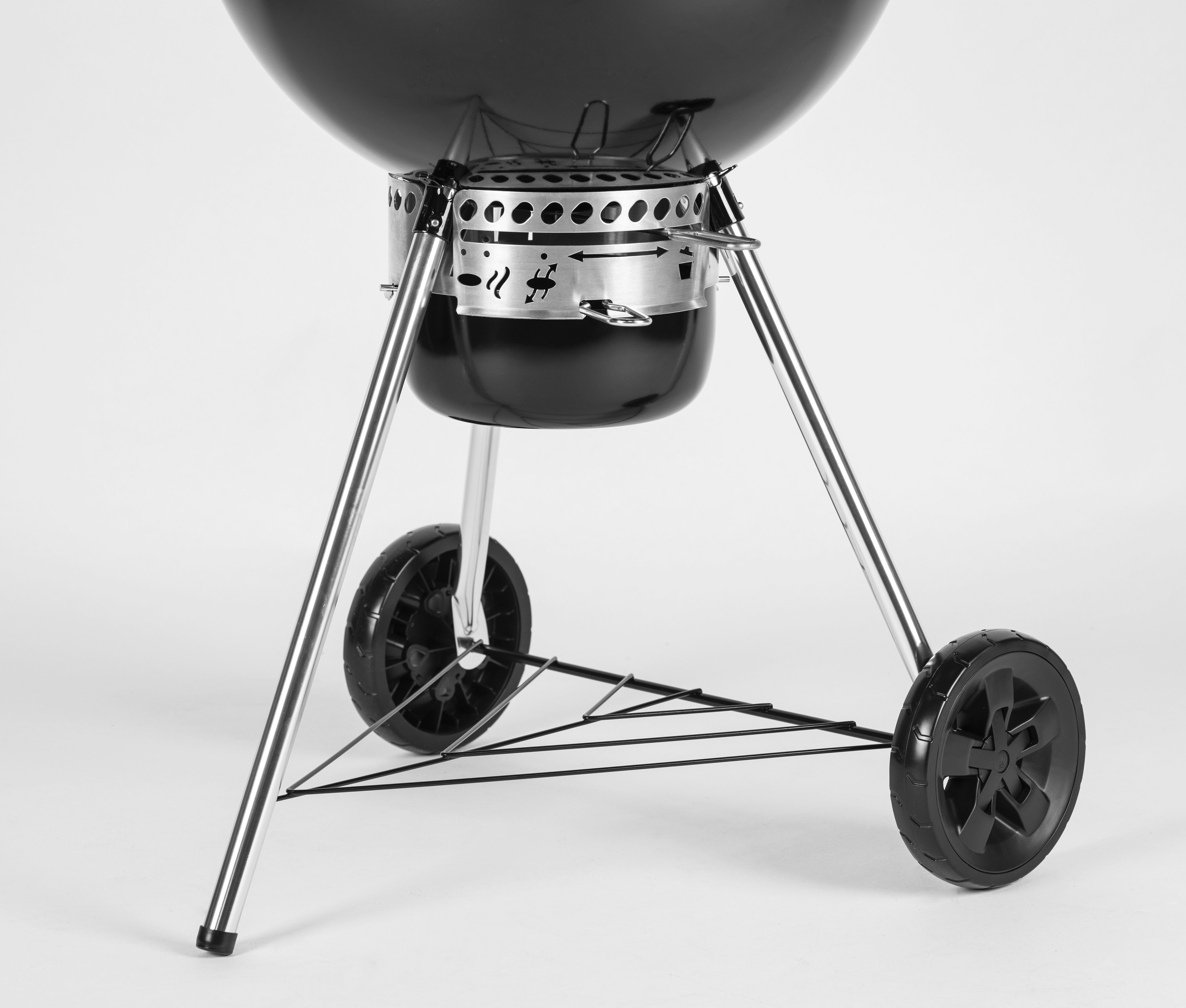 Weber Master-Touch GBS E-5750 -hiiligrilli, 57 cm, musta