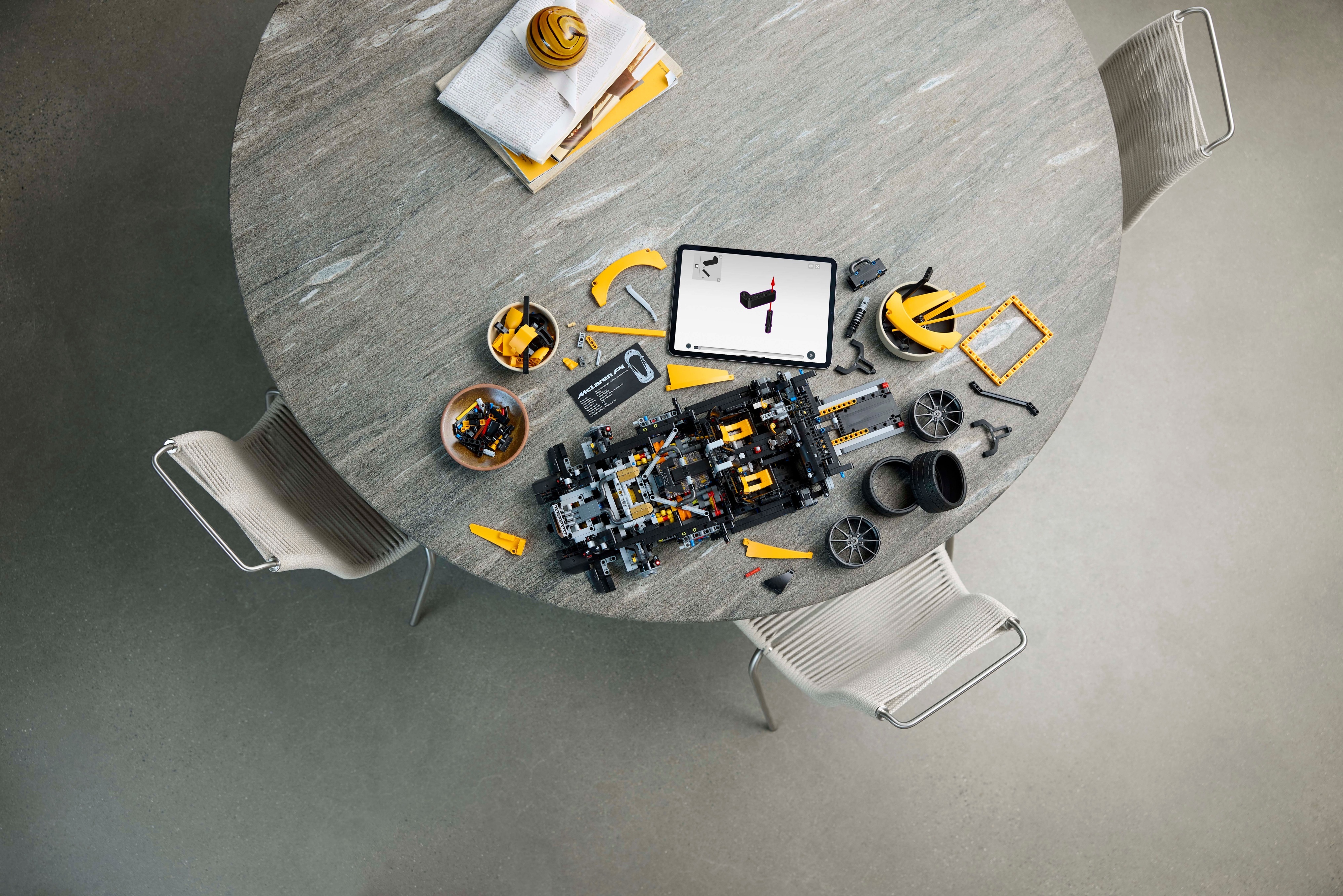LEGO Technic 42172  - McLaren P1™