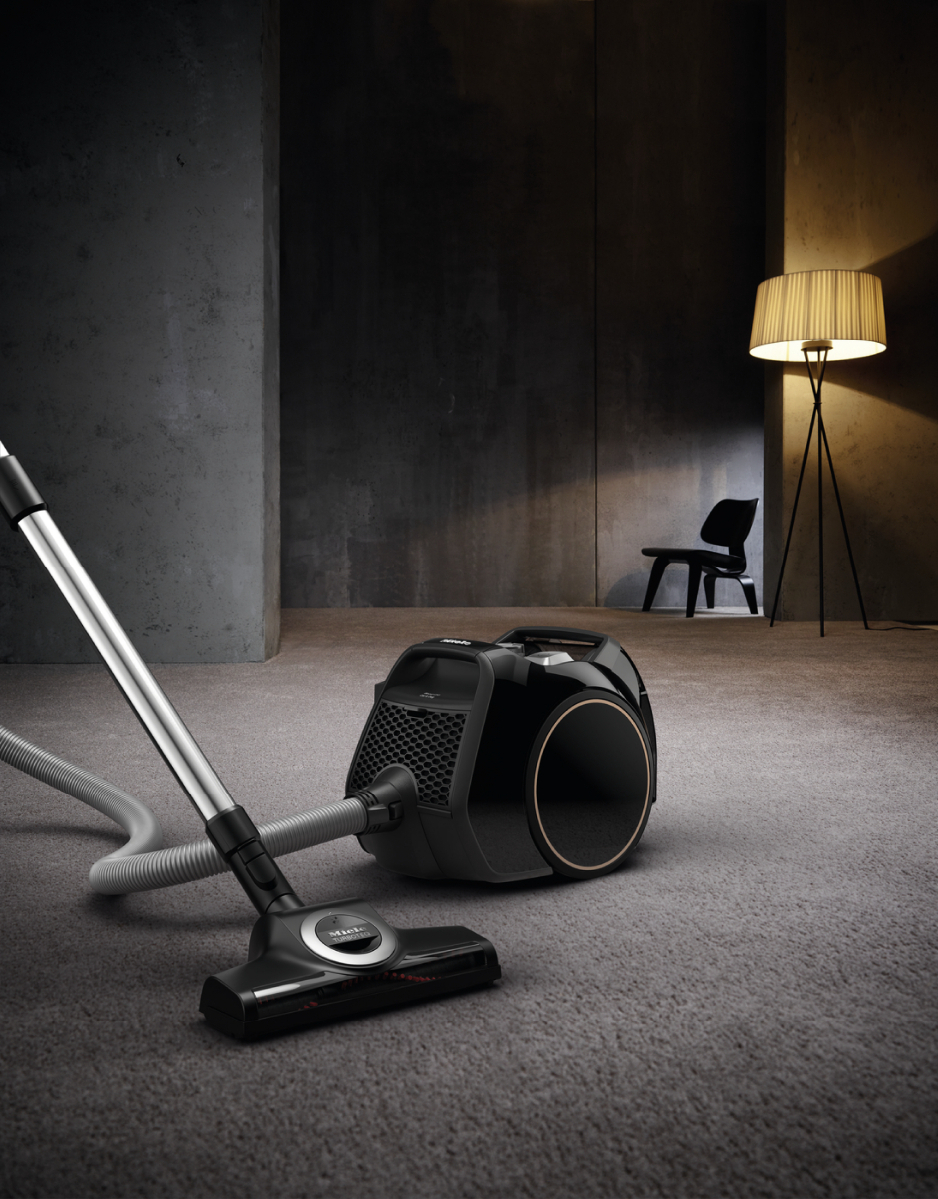 Miele Boost CX1 Cat&Dog PowerLine -pölypussiton pölynimuri, musta