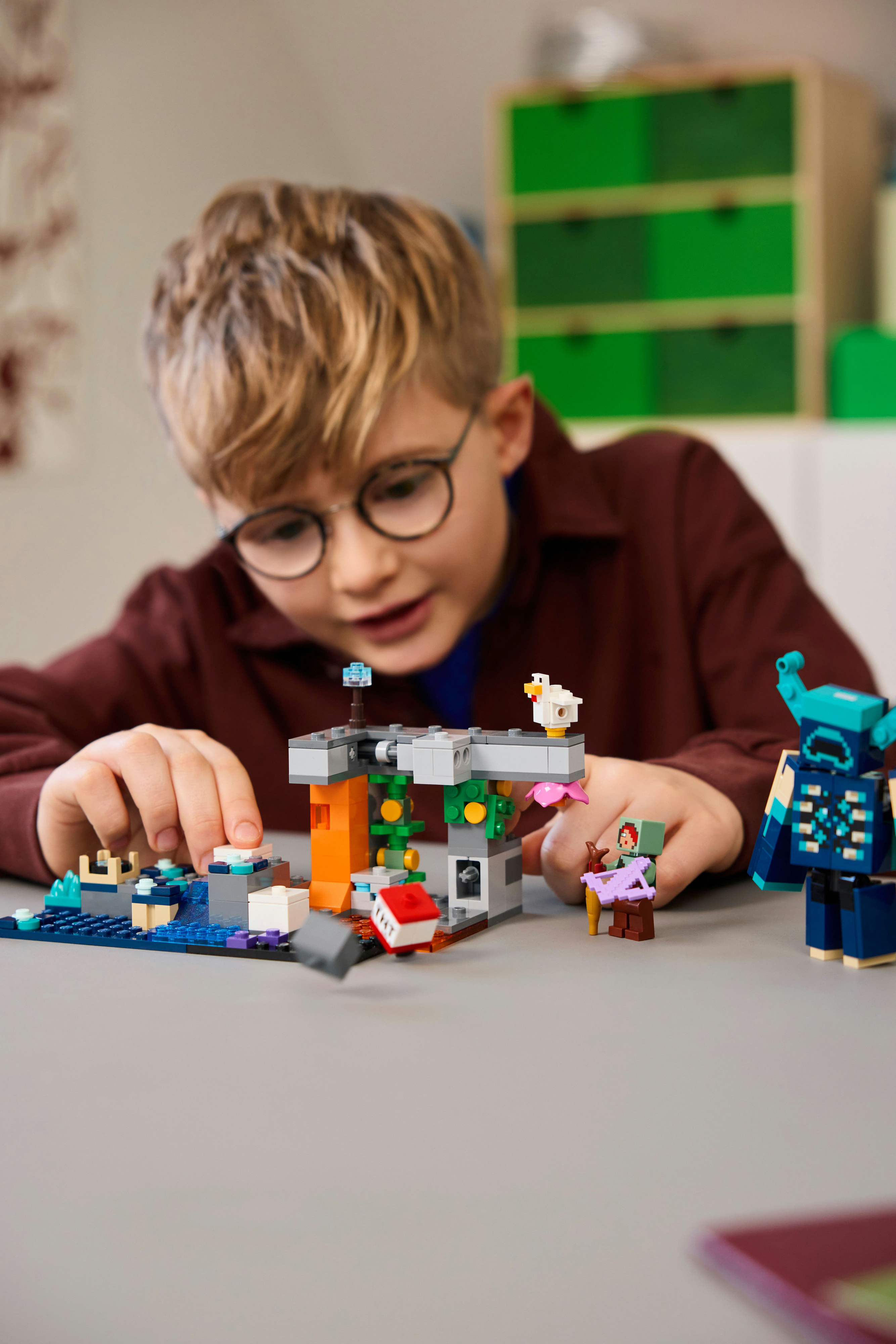 LEGO Bluey 11201 Blueyn ja Katin hupihetket leikkikentällä