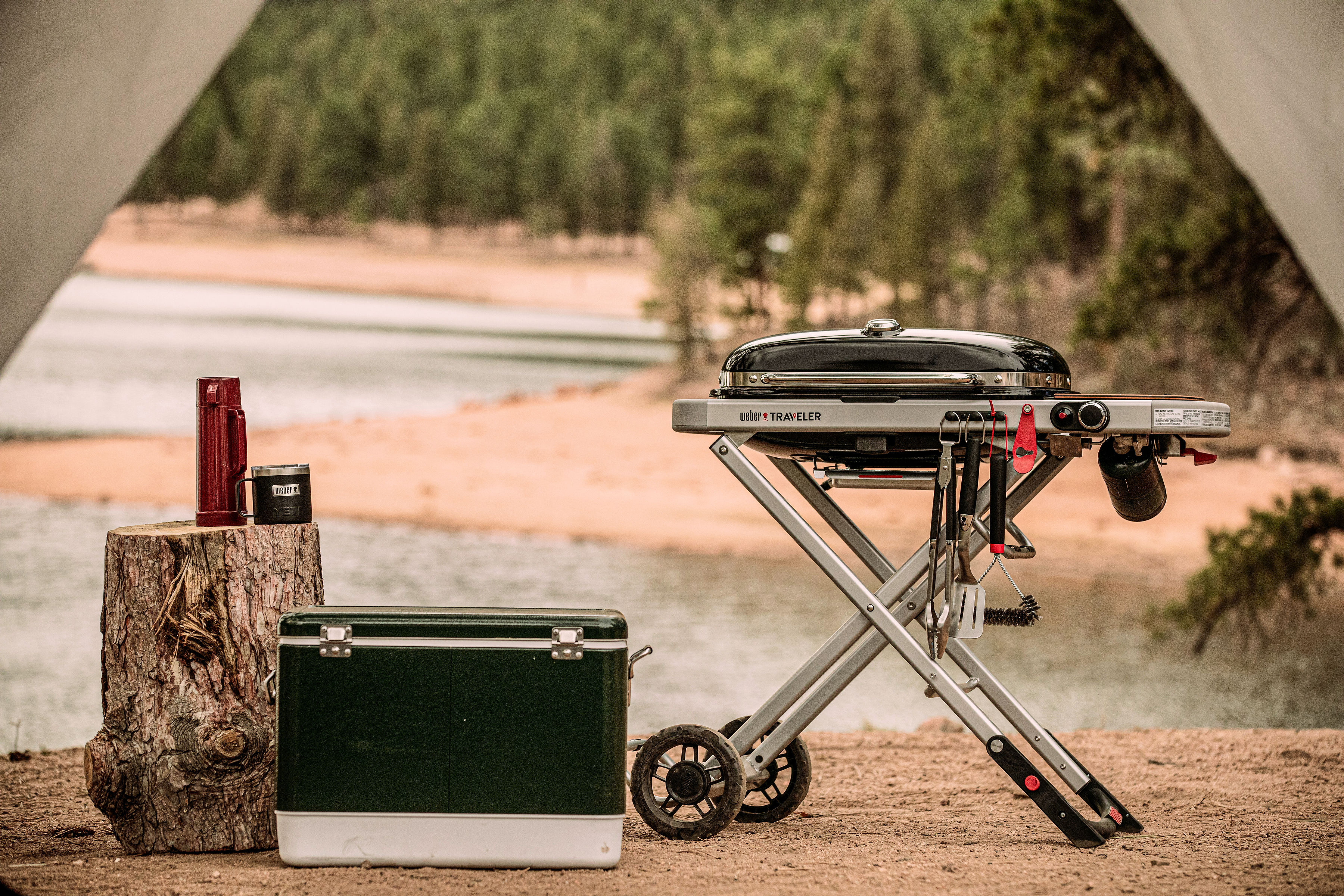 Weber Traveler -kaasugrilli