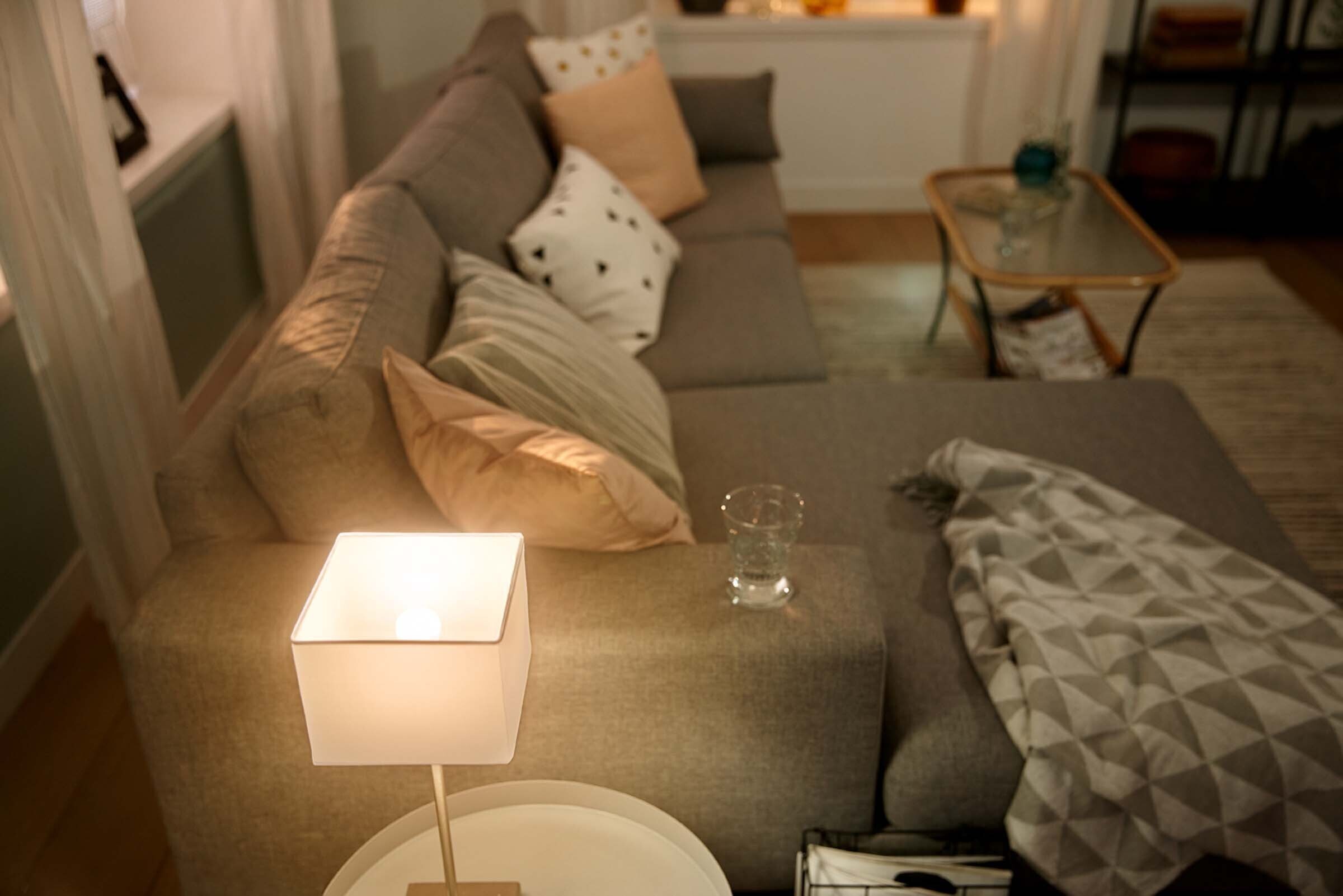 Philips Hue -LED-älylamppu, BT, White, E14, 470 lm, mainoslamppu pyöreä, 2 kpl pakkaus