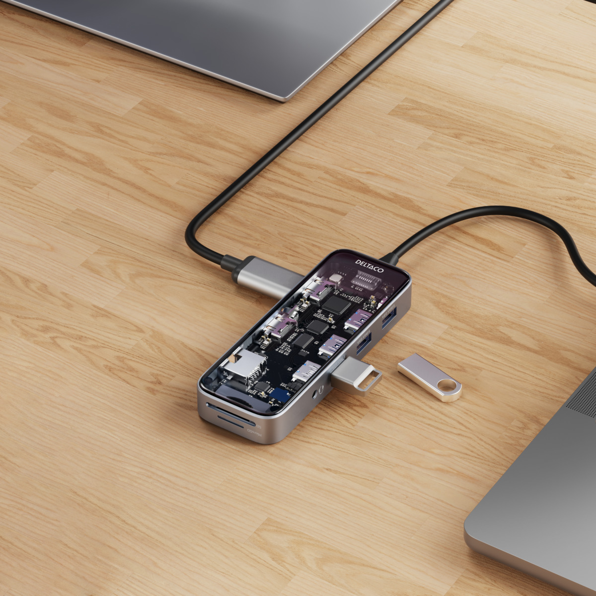 Deltaco HUB201 -USB-C-hubi, tähtiharmaa