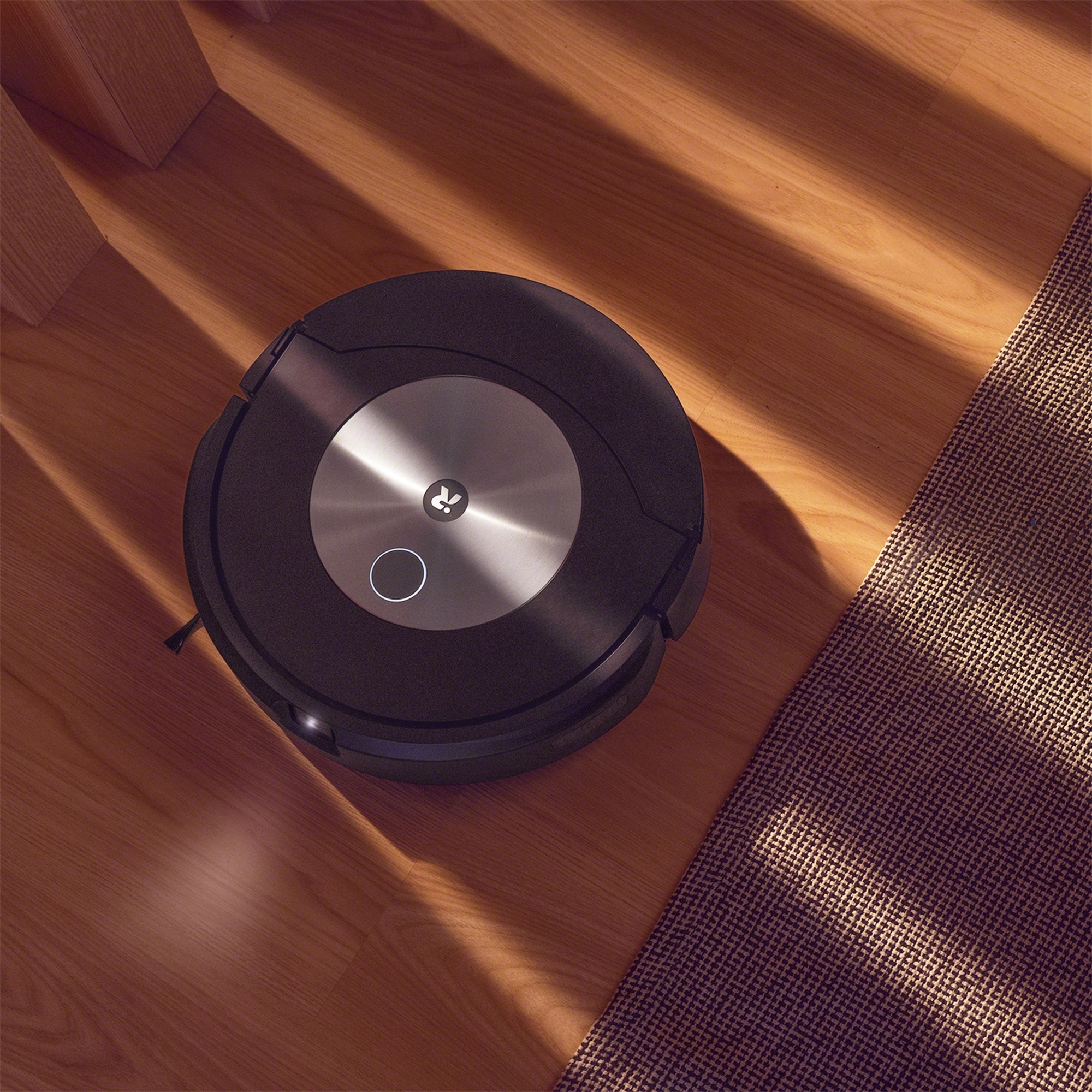 iRobot Roomba Combo j7+ -robotti-imuri ja -moppi