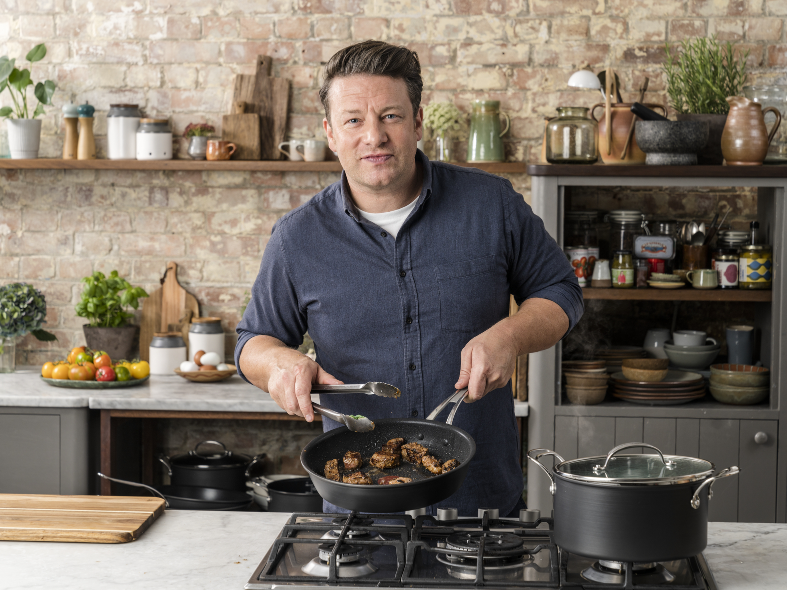 Tefal Jamie Oliver Cook's Classics HA -paistokasari lasikannella 26 cm/4,1 L, musta