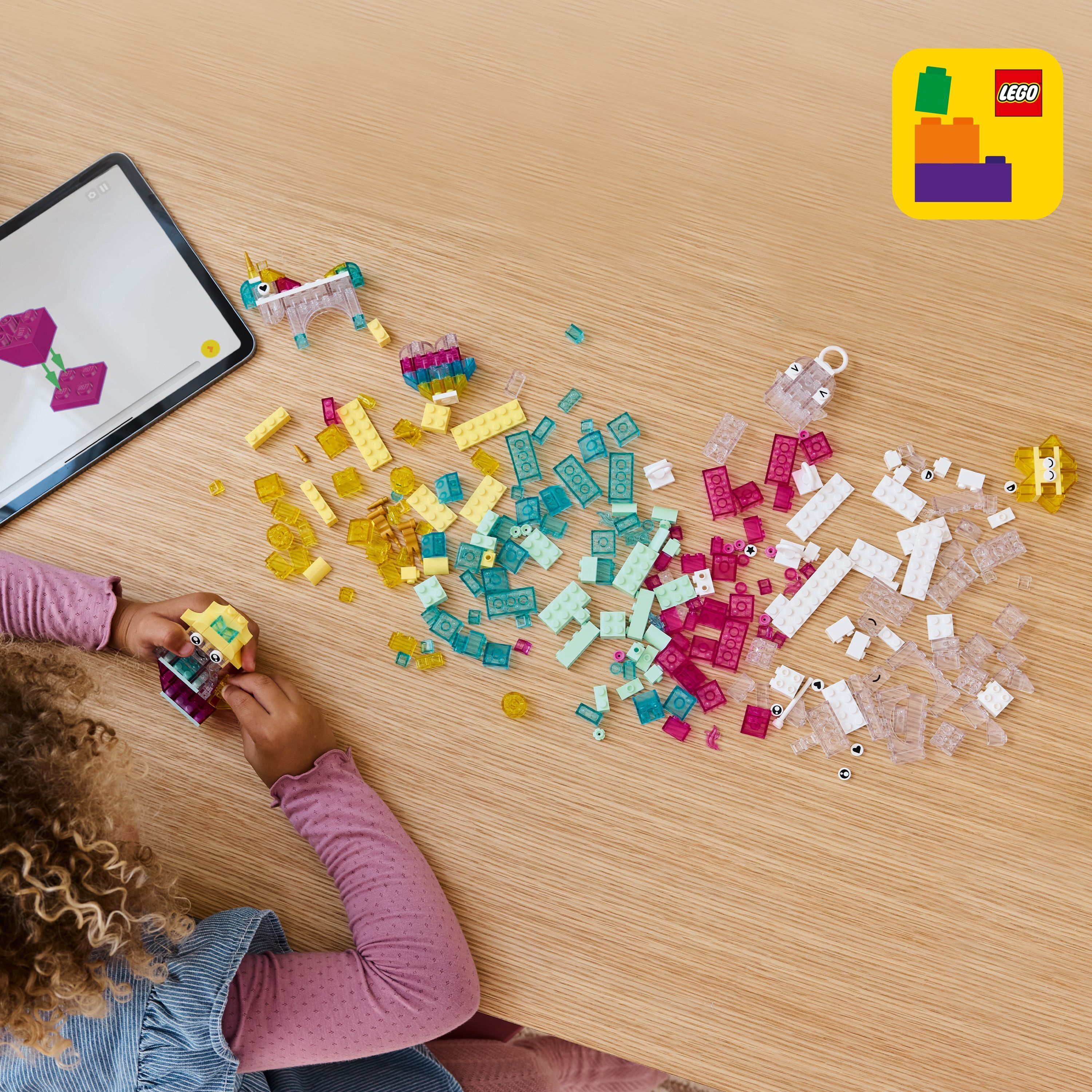 LEGO Classic 11040 – Läpinäkyvien palikoiden taikalaatikko