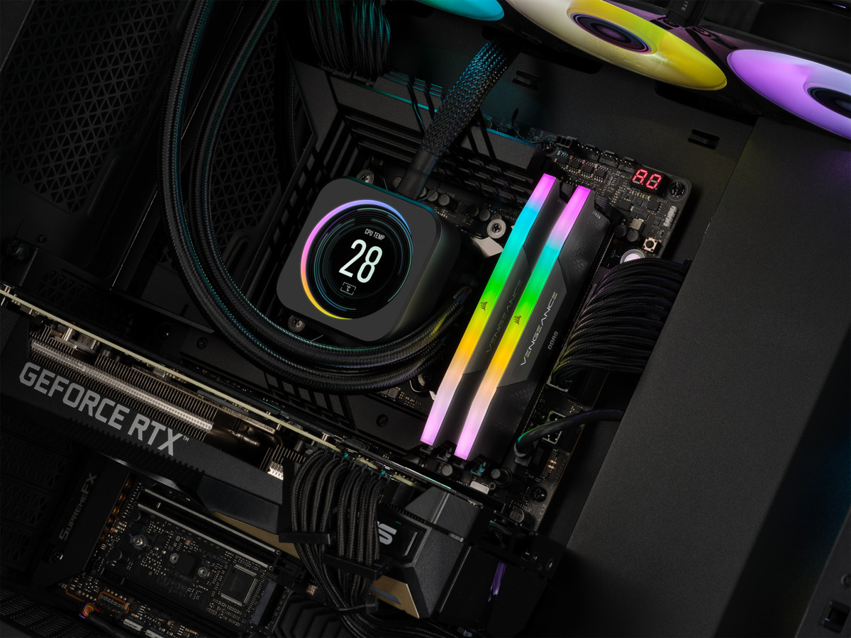 Corsair Vengeance RGB DDR5 6400 MHz CL32 32 Gt -muistimodulipaketti, musta