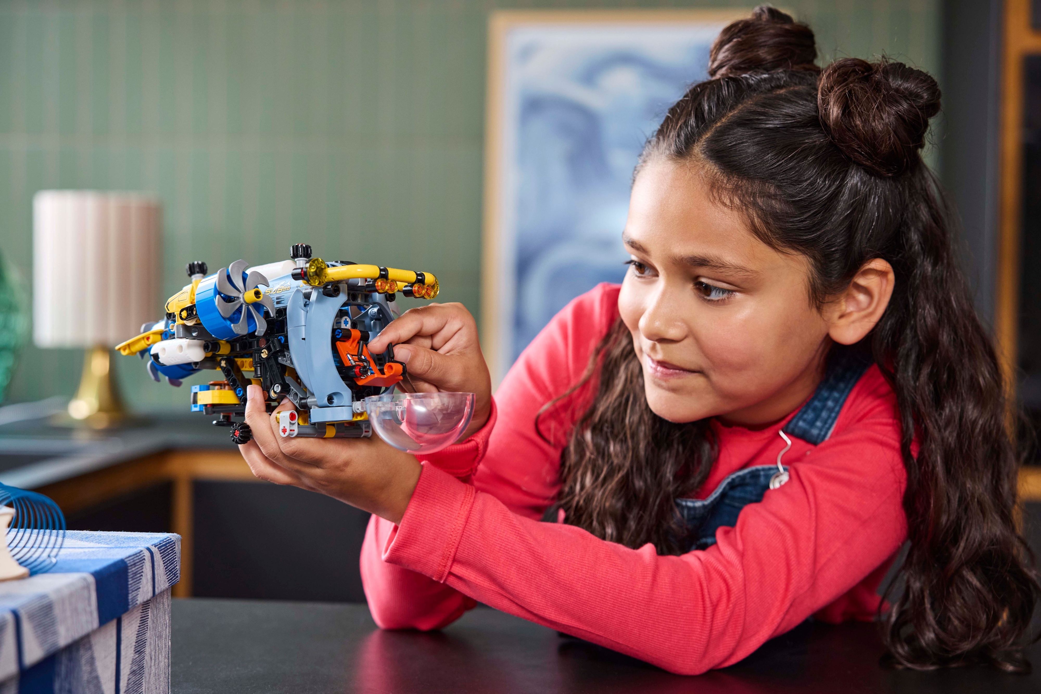 LEGO Technic 42201 – Syvänmeren tutkimussukellusvene
