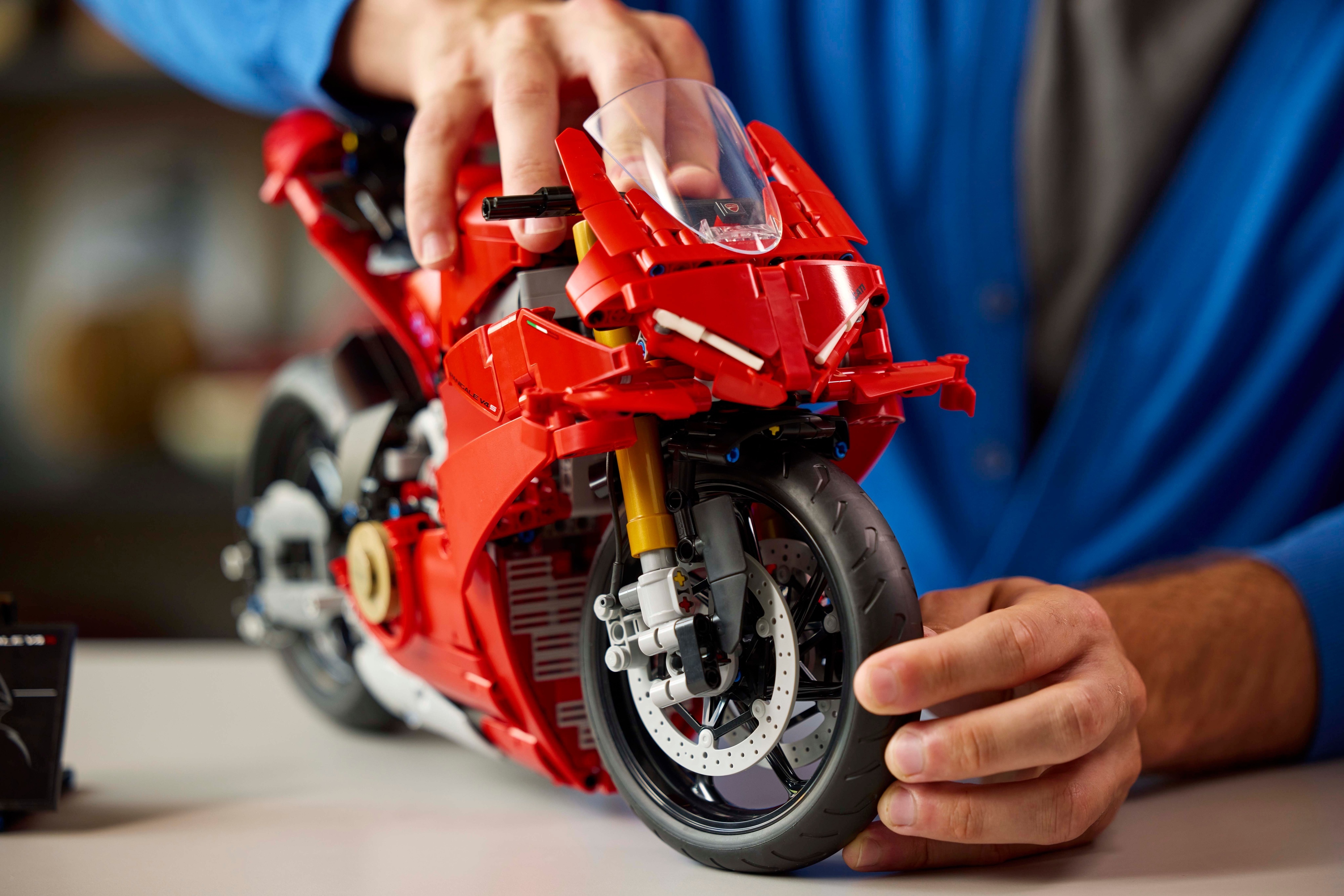 LEGO Technic 42202 – Ducati Panigale V4 S ‑moottoripyörä