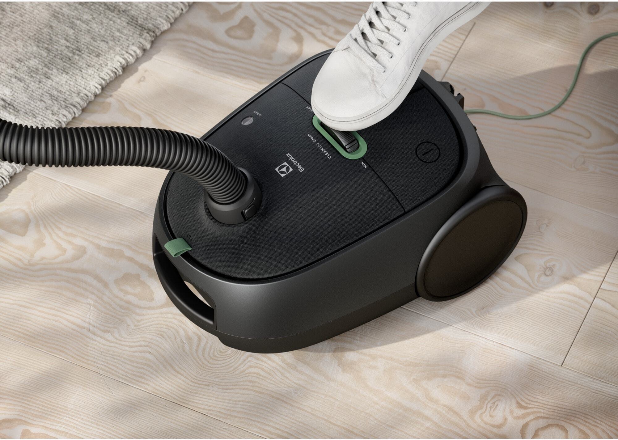 Electrolux Clean 600 EB61C2GRN -pölynimuri, musta