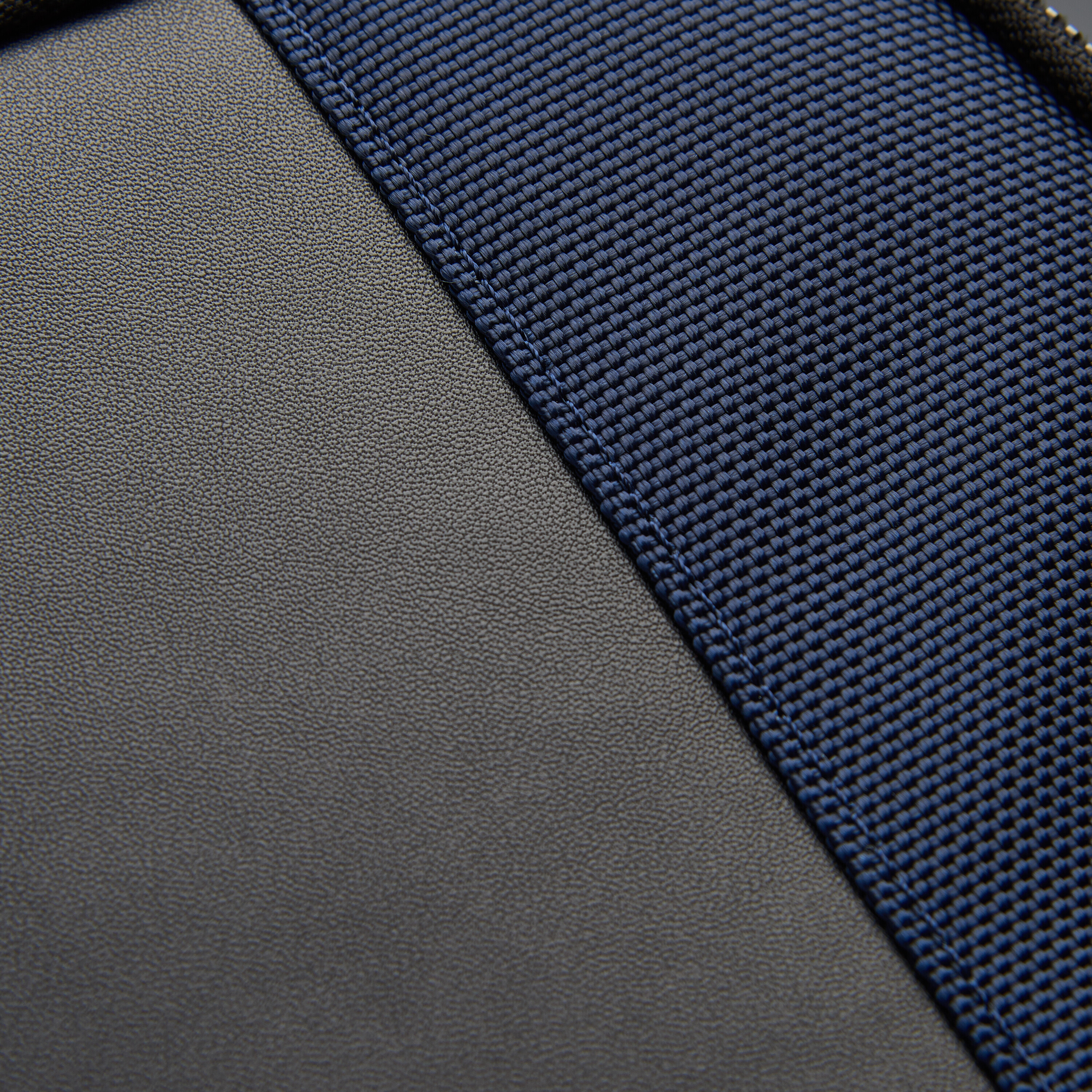 Delsey Wagram Expandable -tietokonereppu 17,3" kannettavalle, sininen