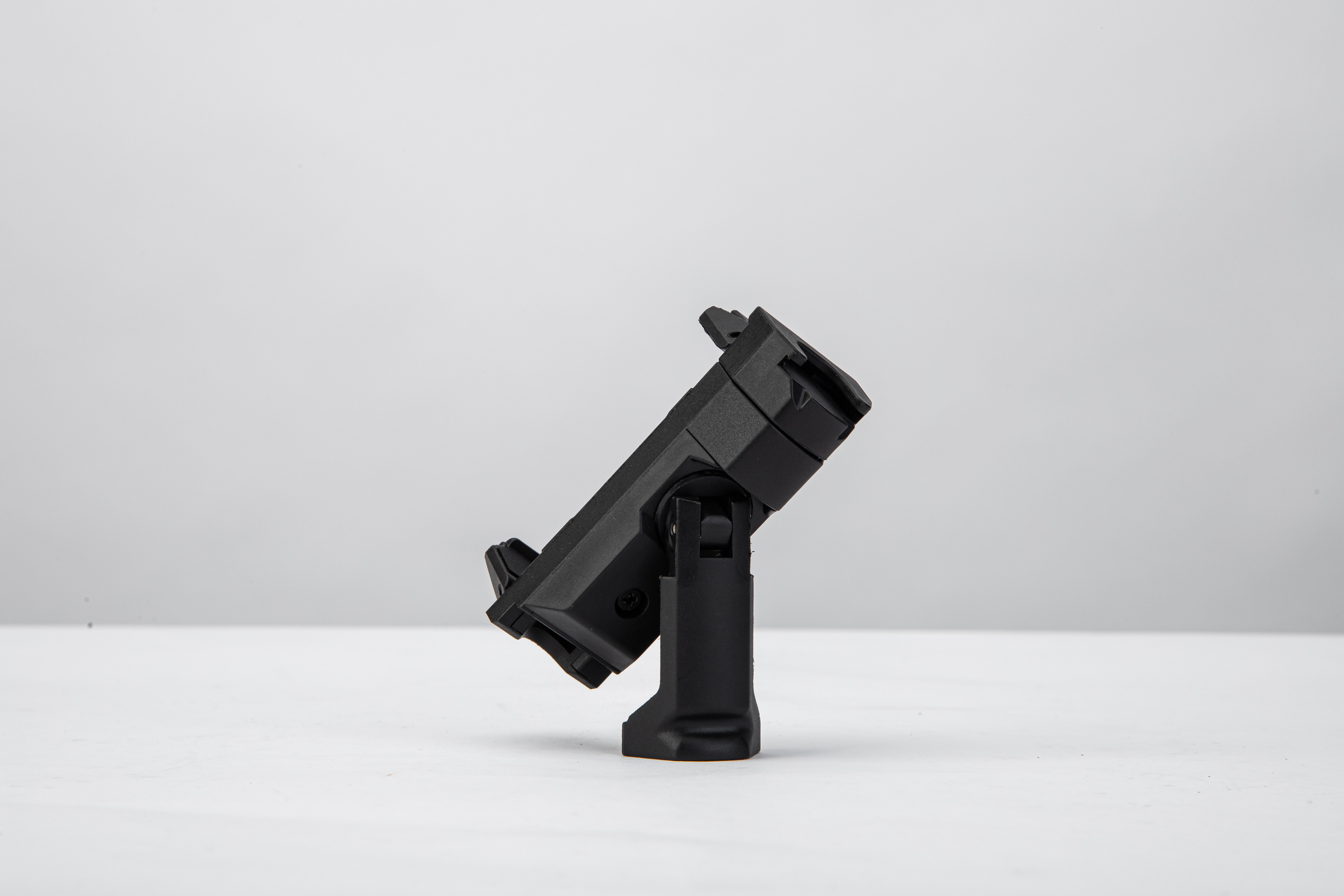 FoneKit Roto Phone Mount -puhelinkiinnike kamerajalustaan