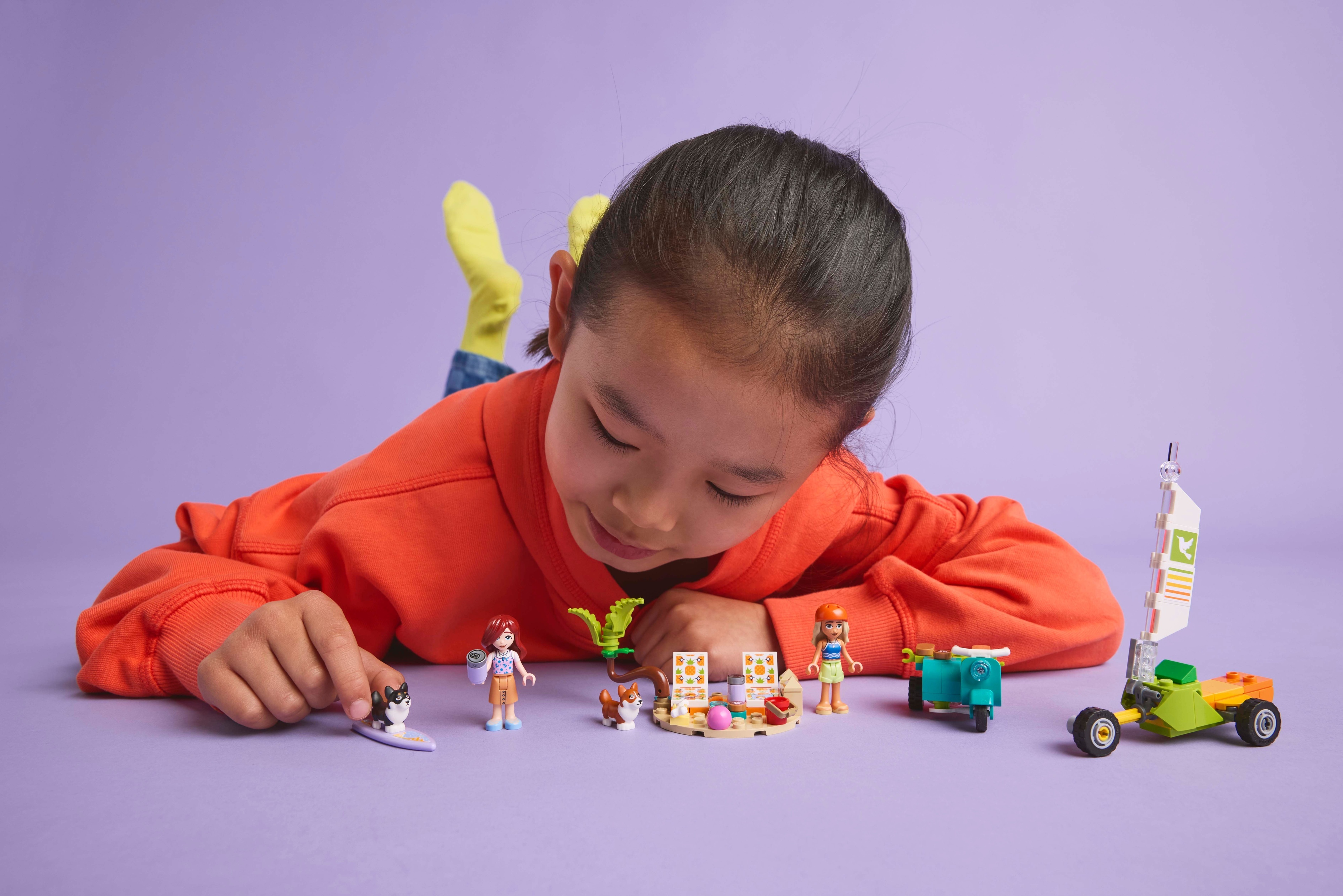 LEGO Friends 42641 – Surffikoirat ja skootteriseikkailu