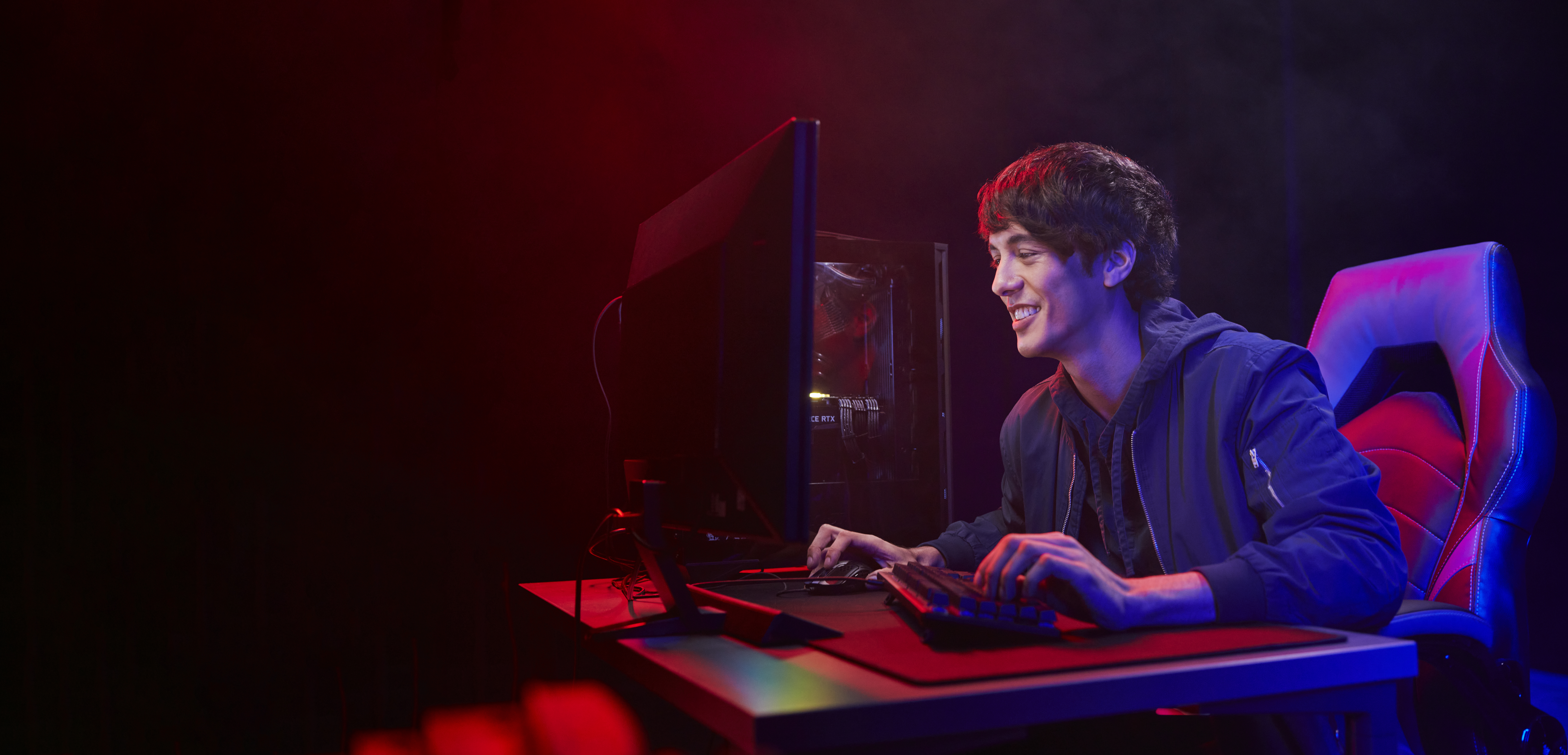 FoneKit TechFiber MagSafe-yhteensopiva suojakuori, iPhone 17, tummanharmaa