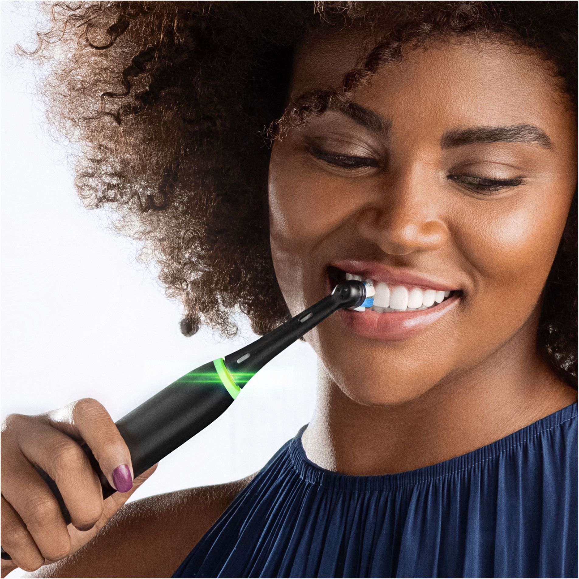 Oral-B iO Series 5s -sähköhammasharja, musta