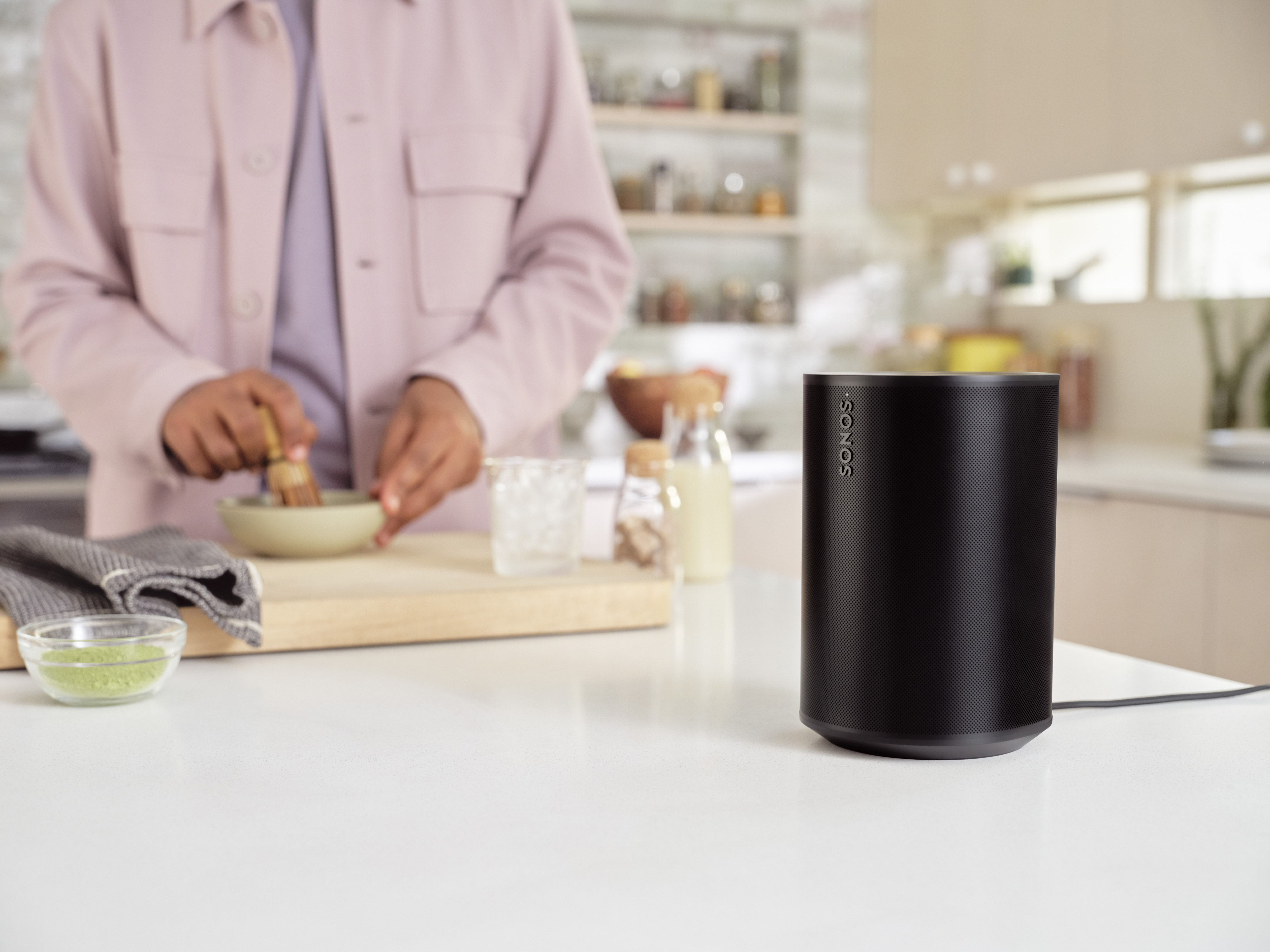 Sonos Era 100 älykaiutin, musta