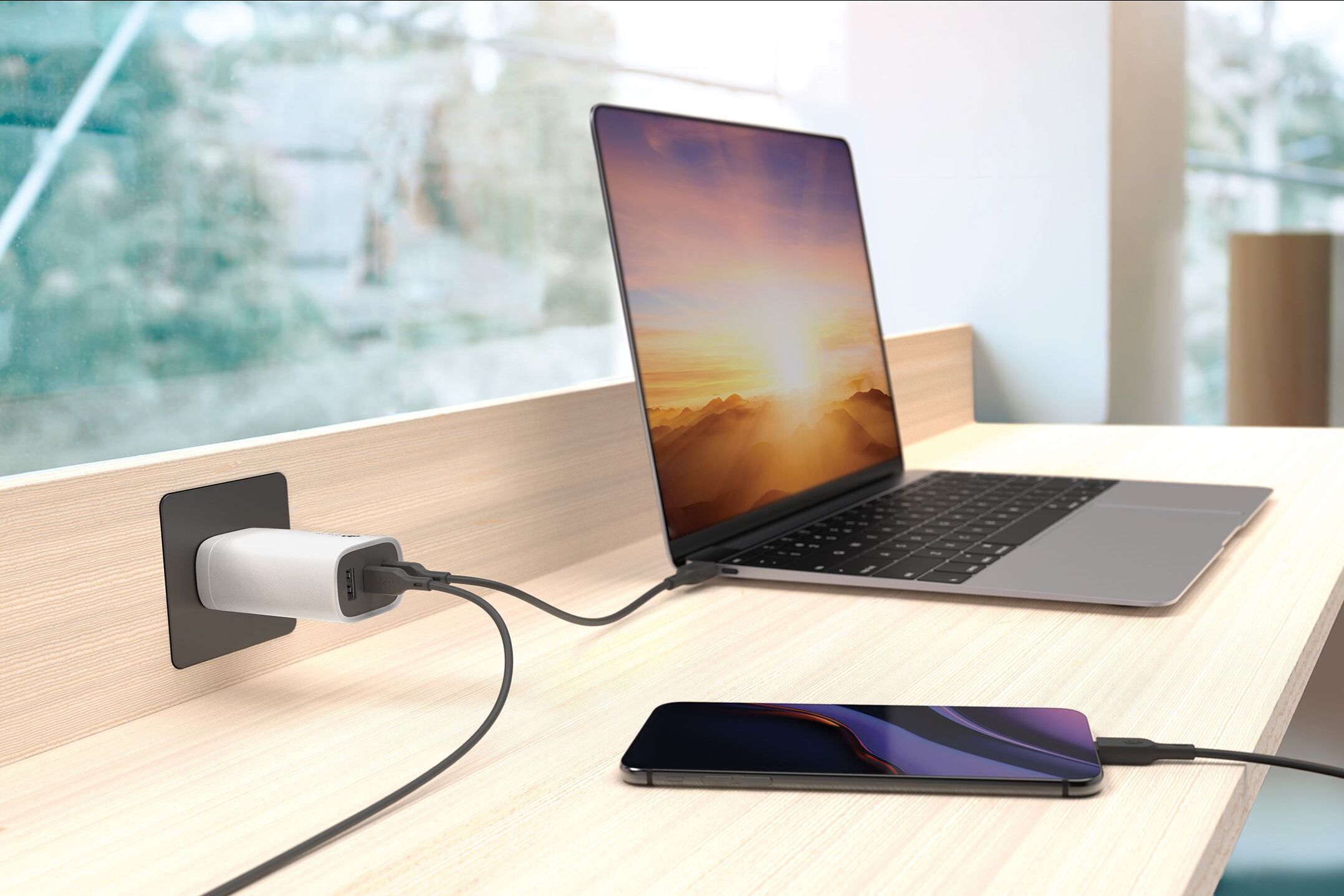 GP GaN PD 65 W -verkkovirtalaturi, 2x USB-C + 1x USB-A, valkoinen