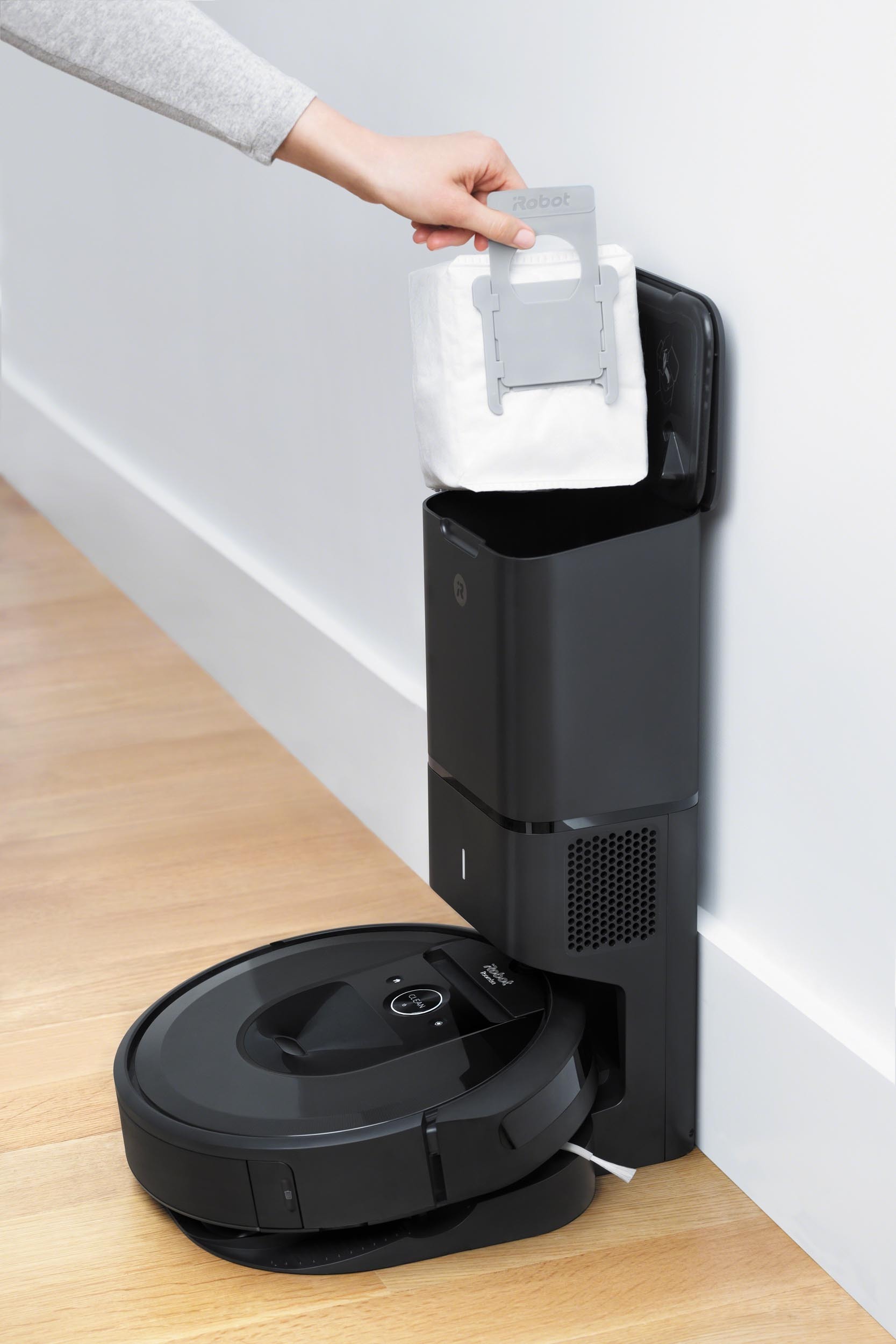 iRobot Roomba i7+ -robotti-imuri