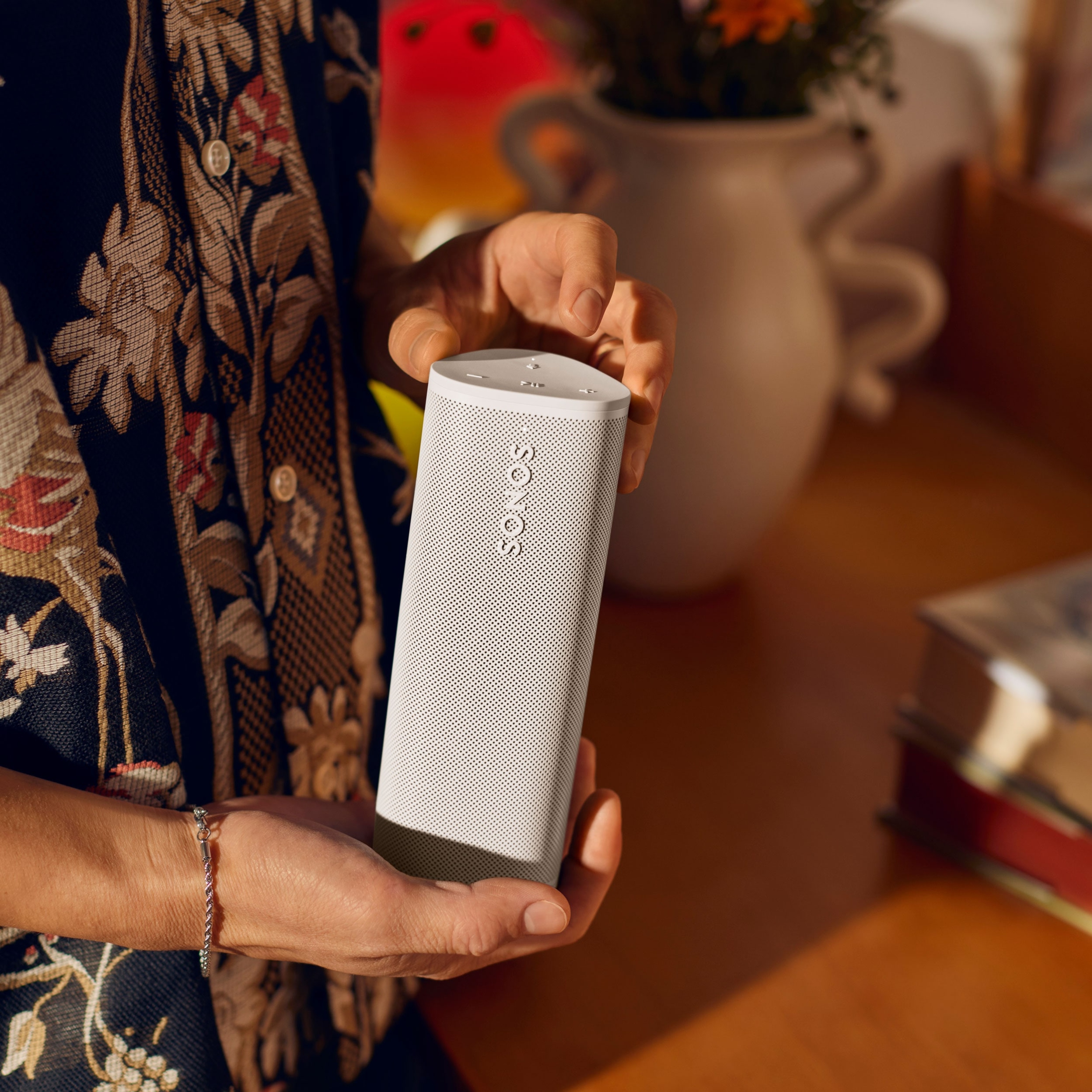 Sonos Roam 2 langaton kaiutin, valkoinen